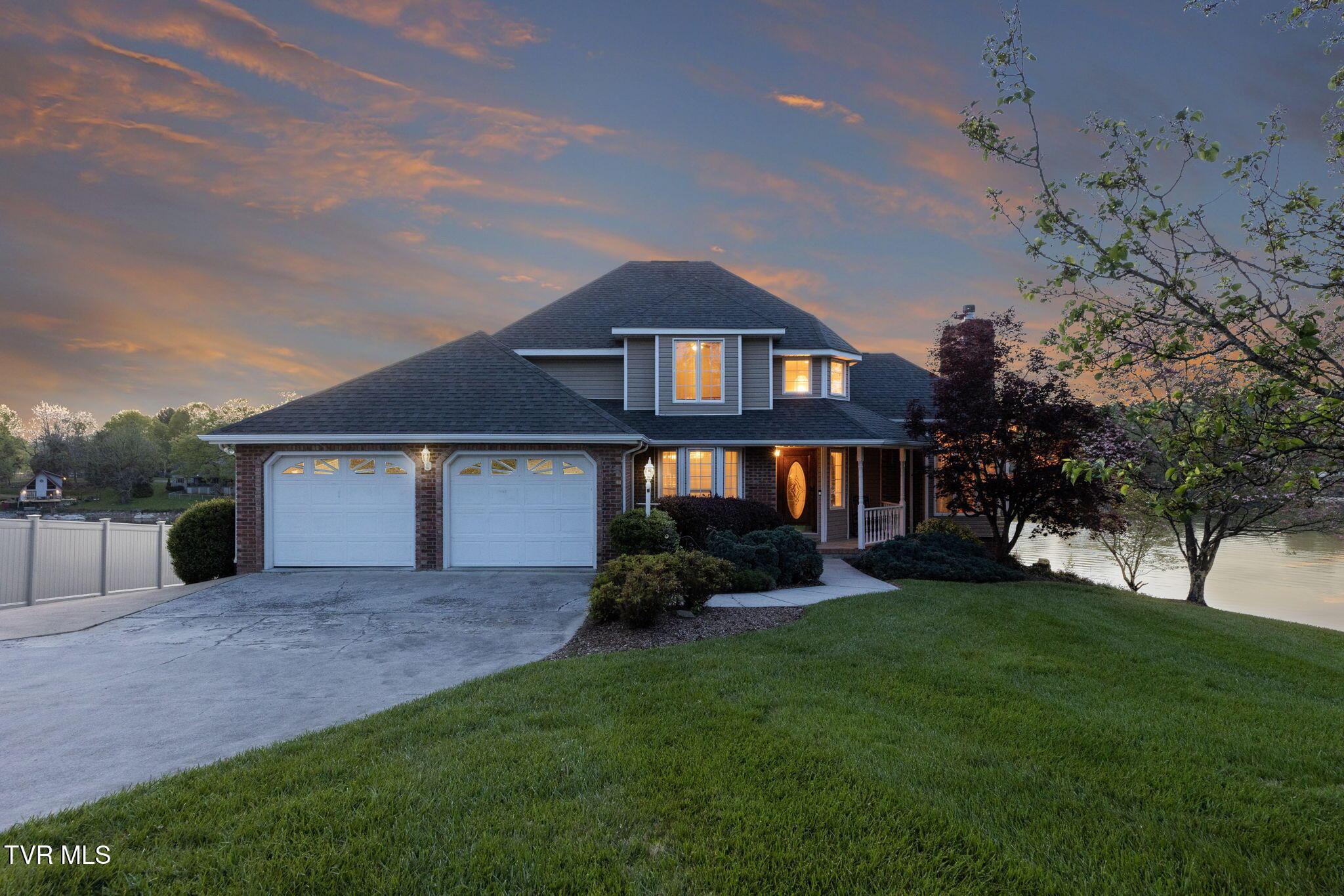 Photo of 3 bed, 4 bath, 3,326 sq ft residential lease at 248 Cross Anchor Place