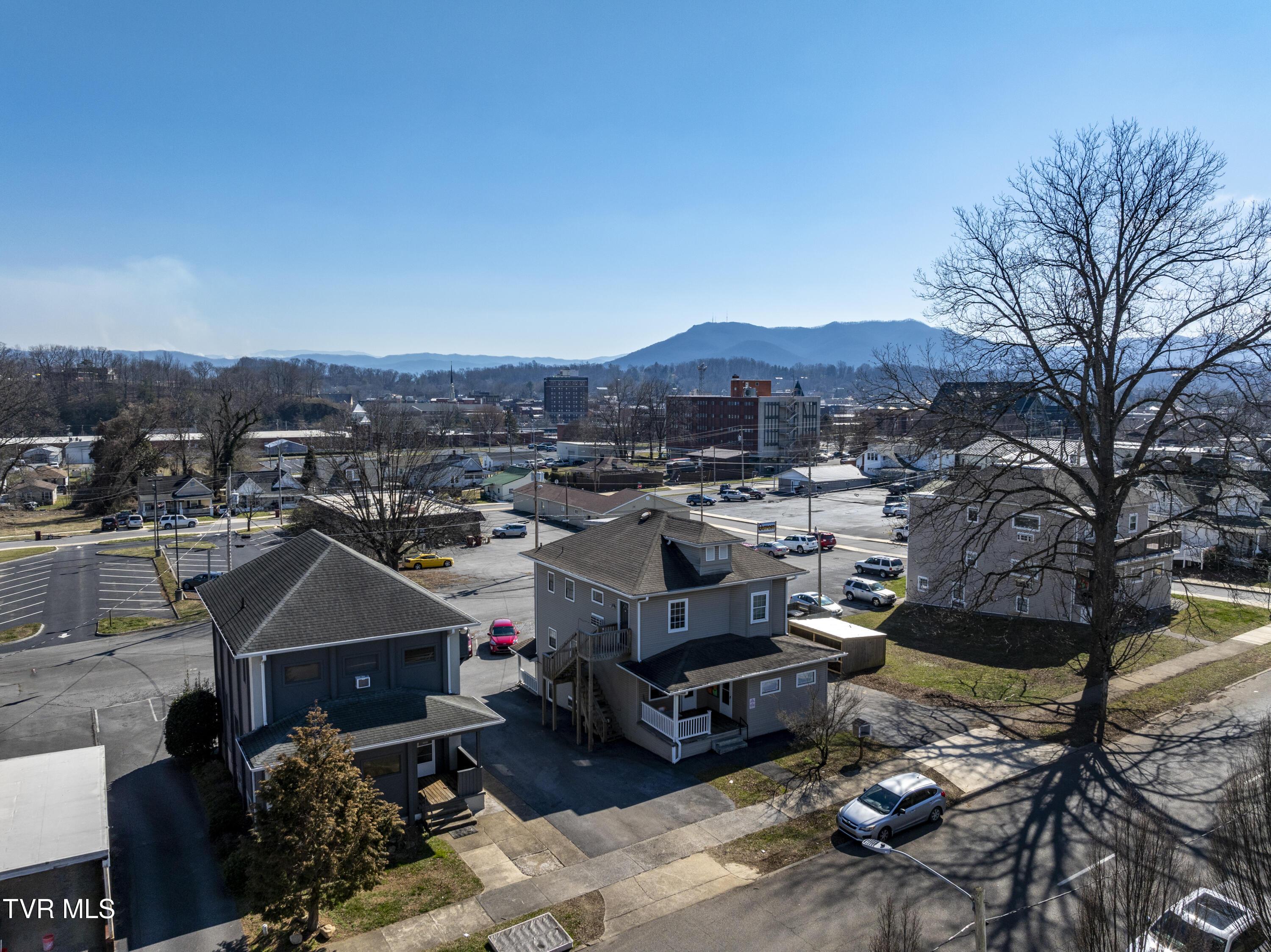 Photo of 8,942 sq ft commercial sale at 204 East Watauga Avenue