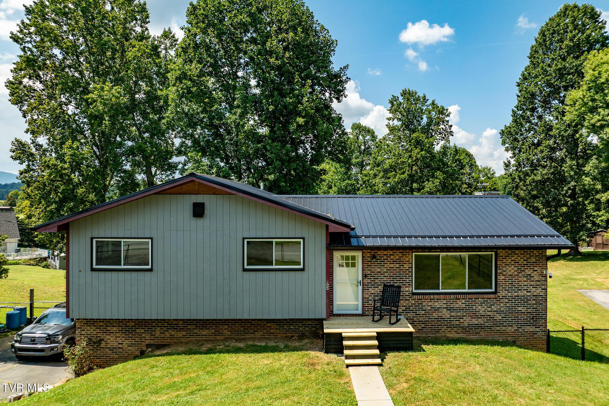164 Carden Dr (15 of 78)
