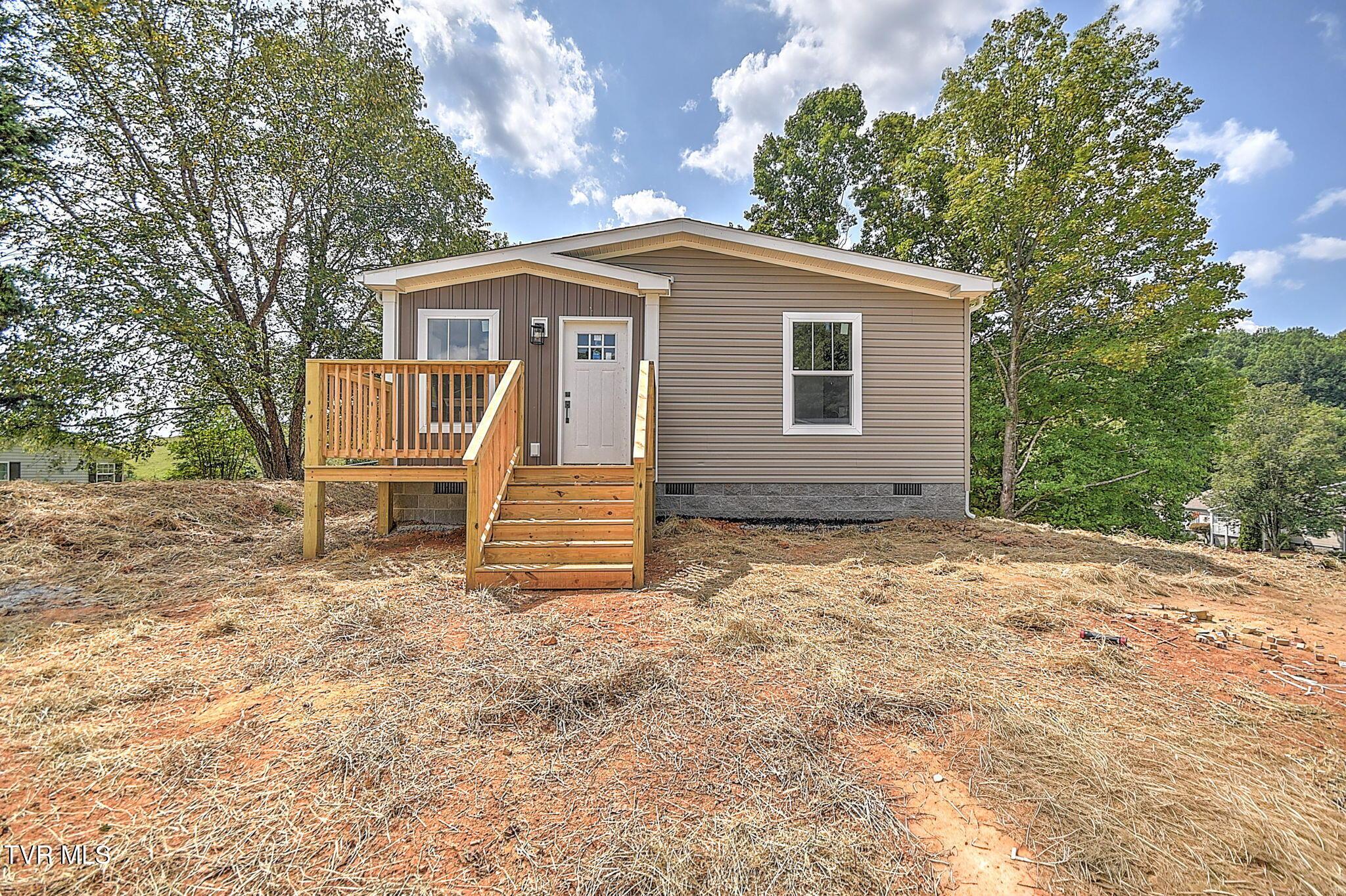 1-web-or-mls-3 Highland Meadows SC-2