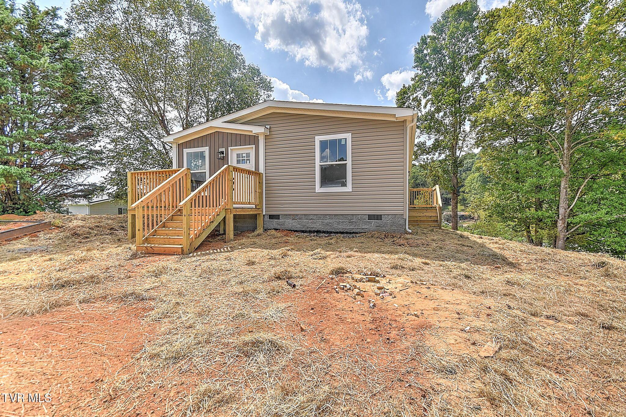 2-web-or-mls-3 Highland Meadows SC-3