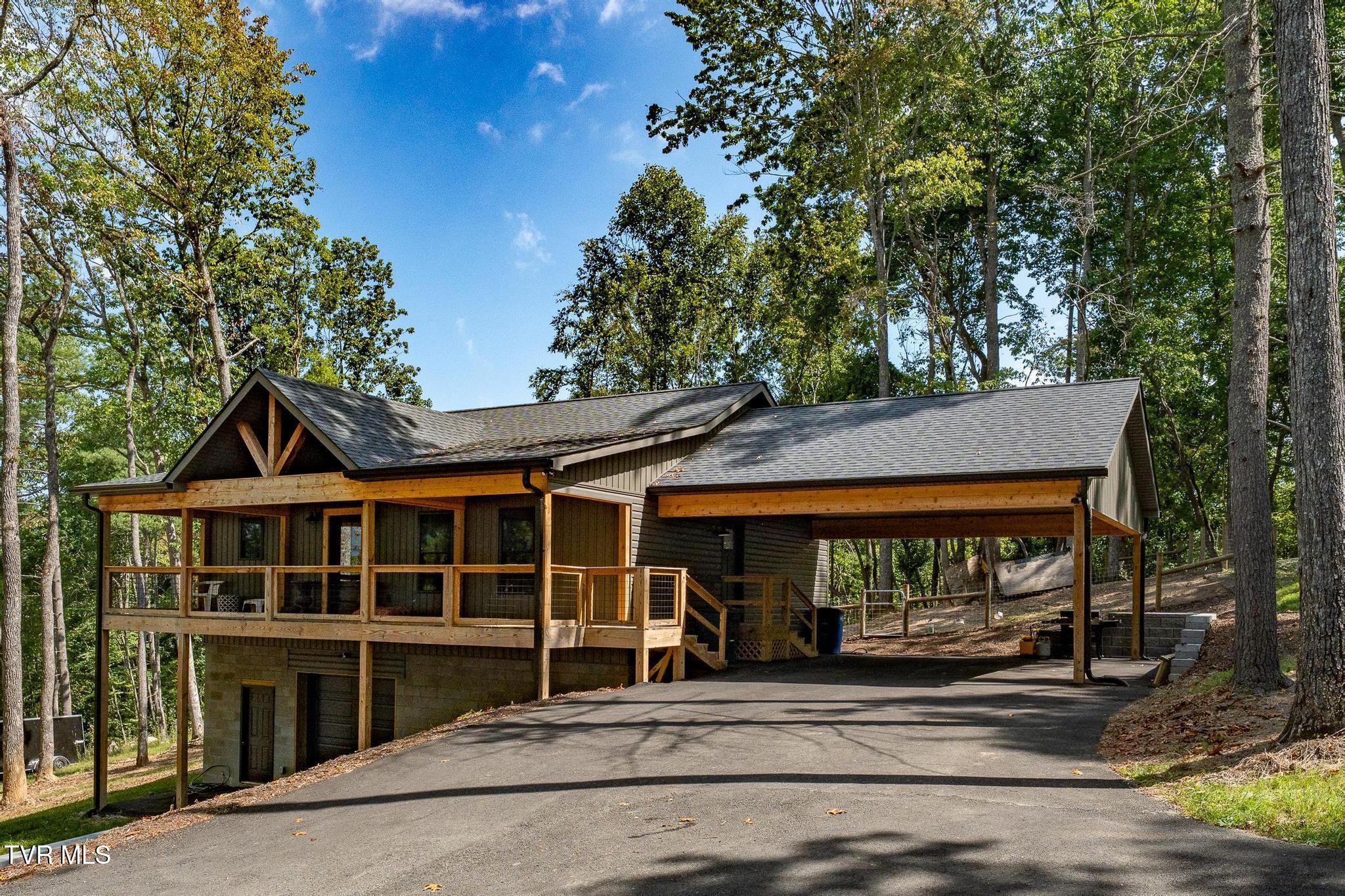 201 Poplar Street (4 of 56)