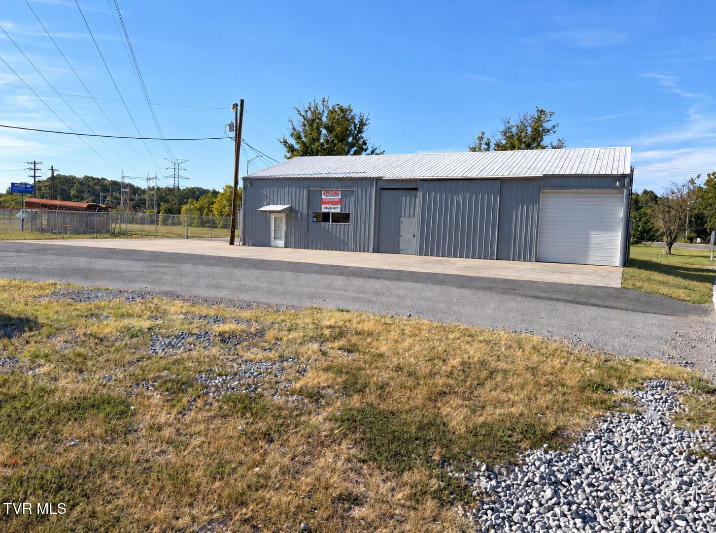 Photo of 2,800 sq ft, 0.55 ac commercial sale at 6160 Orebank Road