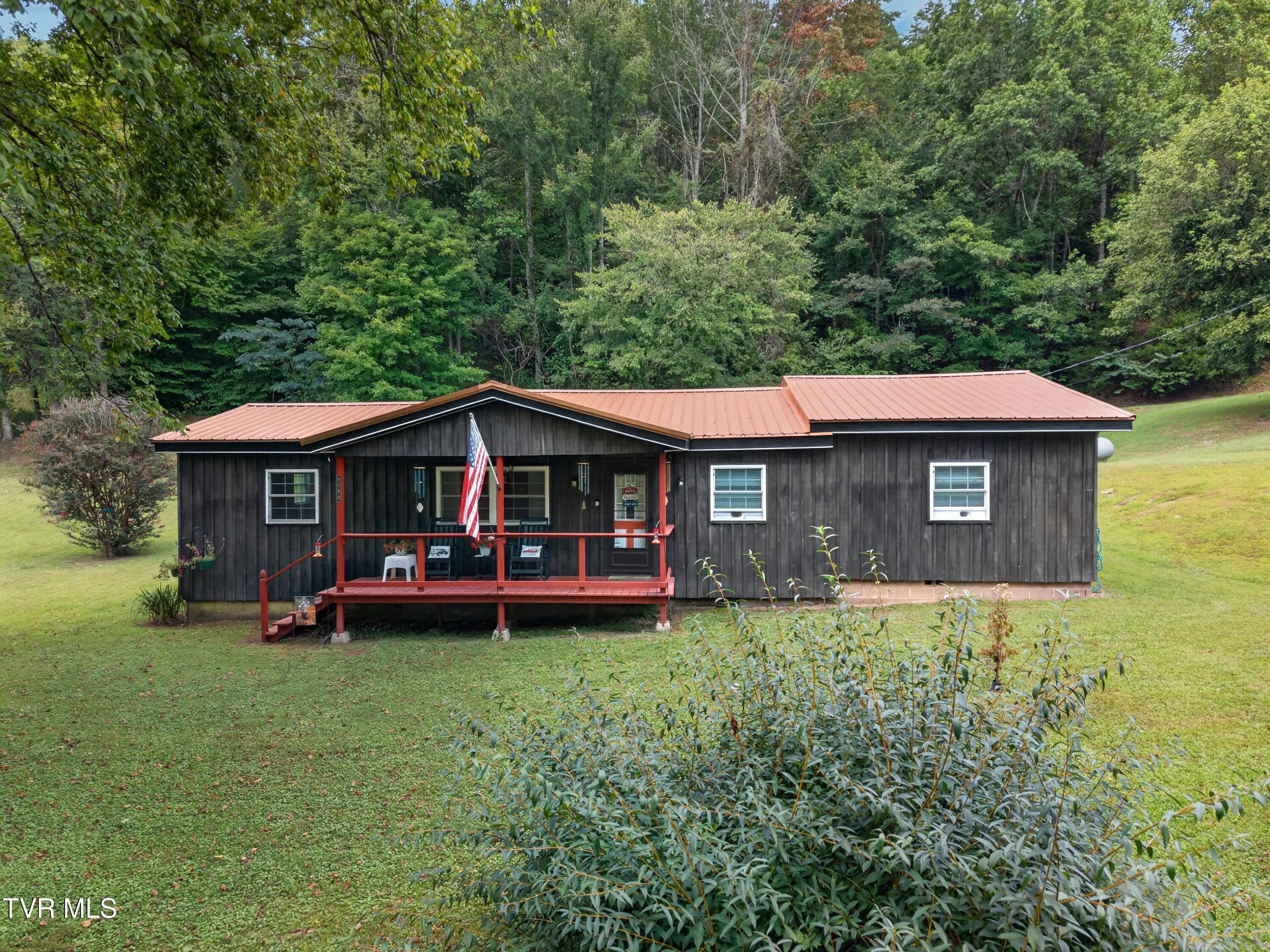 Photo of 2 bed, 3 bath, 1,590 sq ft single family residence at 9089 Highway 66