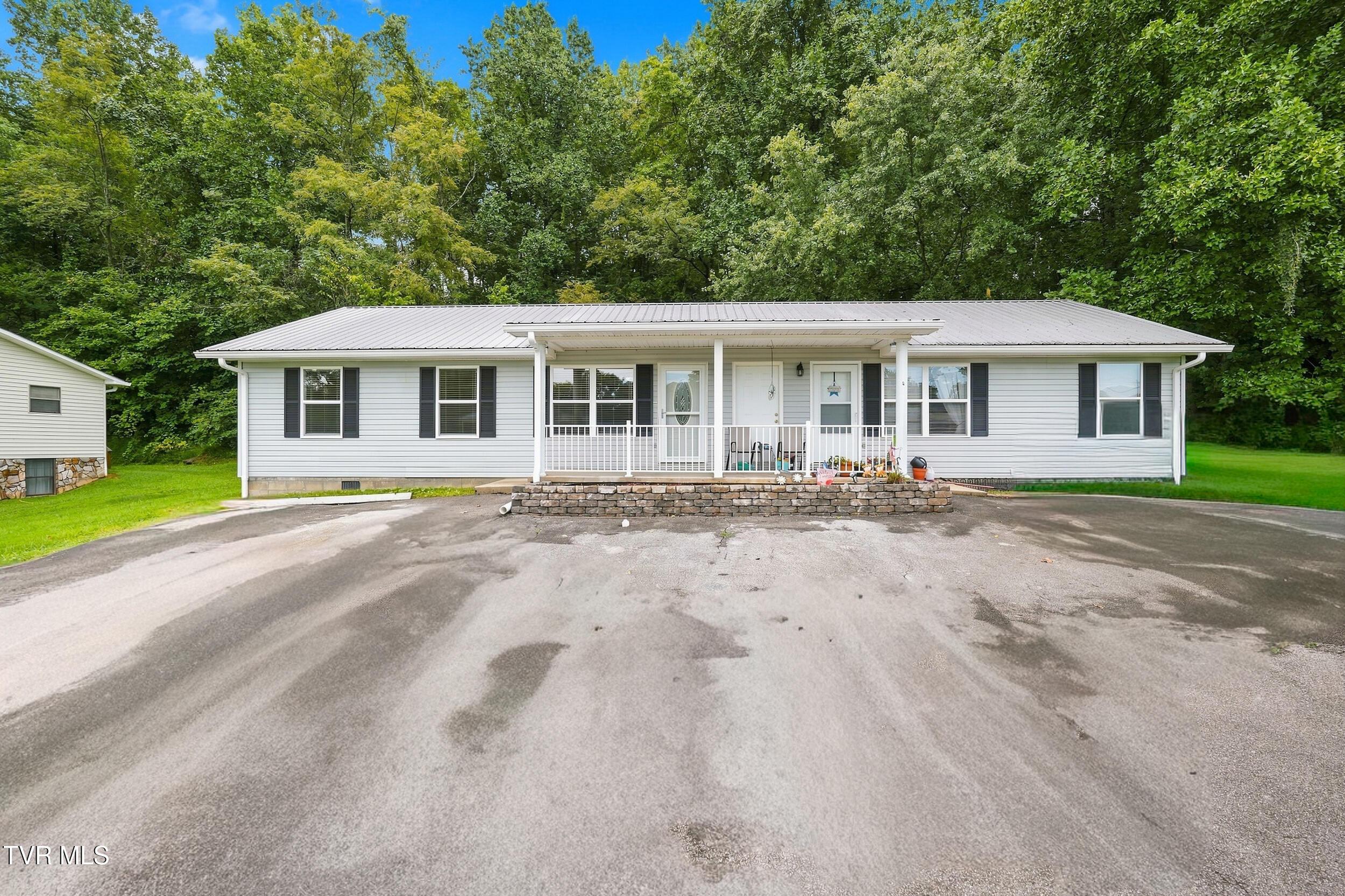 2_377 bandy rd-44