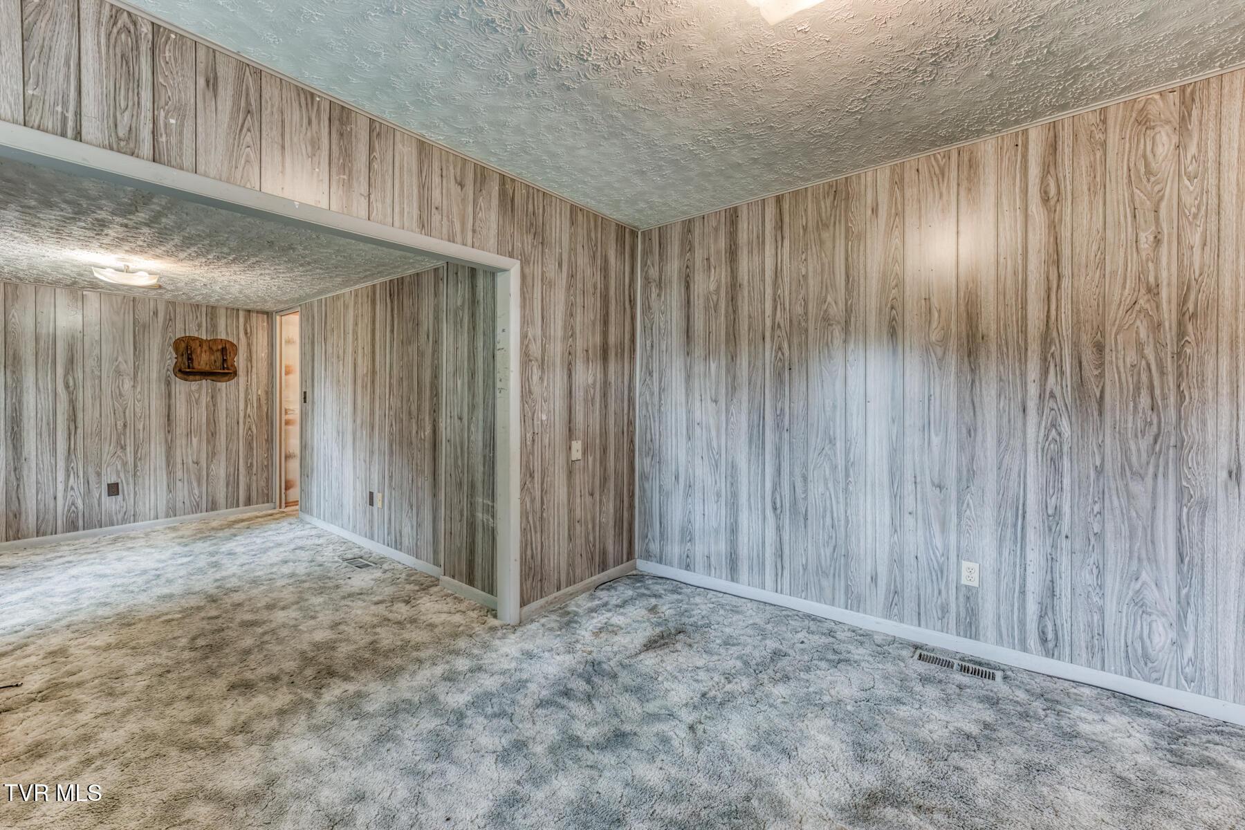 282 Cave Hill Rd-4