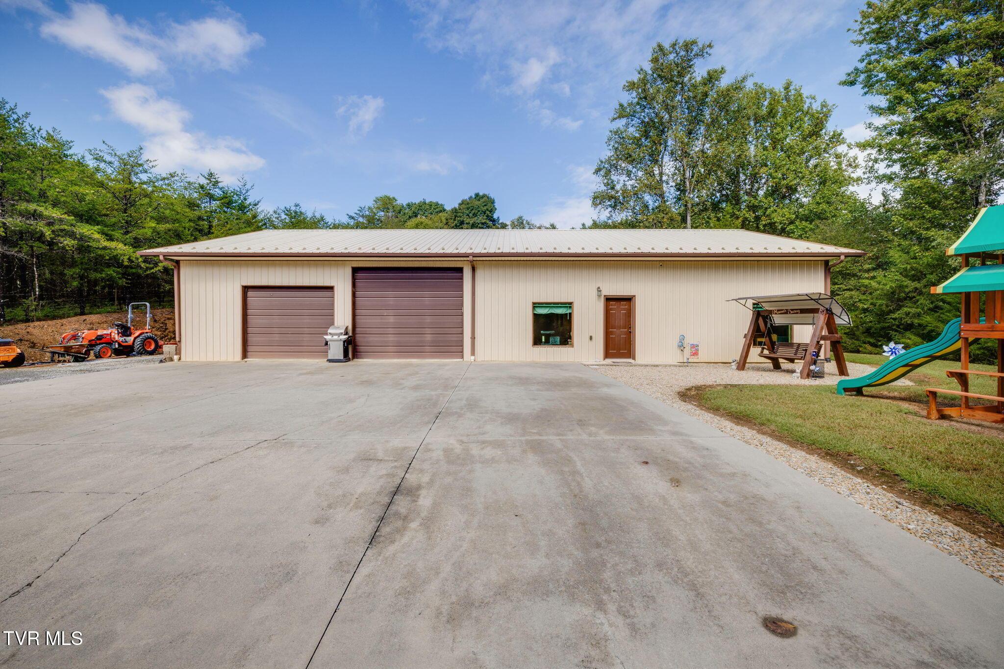 Photo of 2 bed, 2 bath, 1,440 sq ft single family residence at 132 Dylans Trail