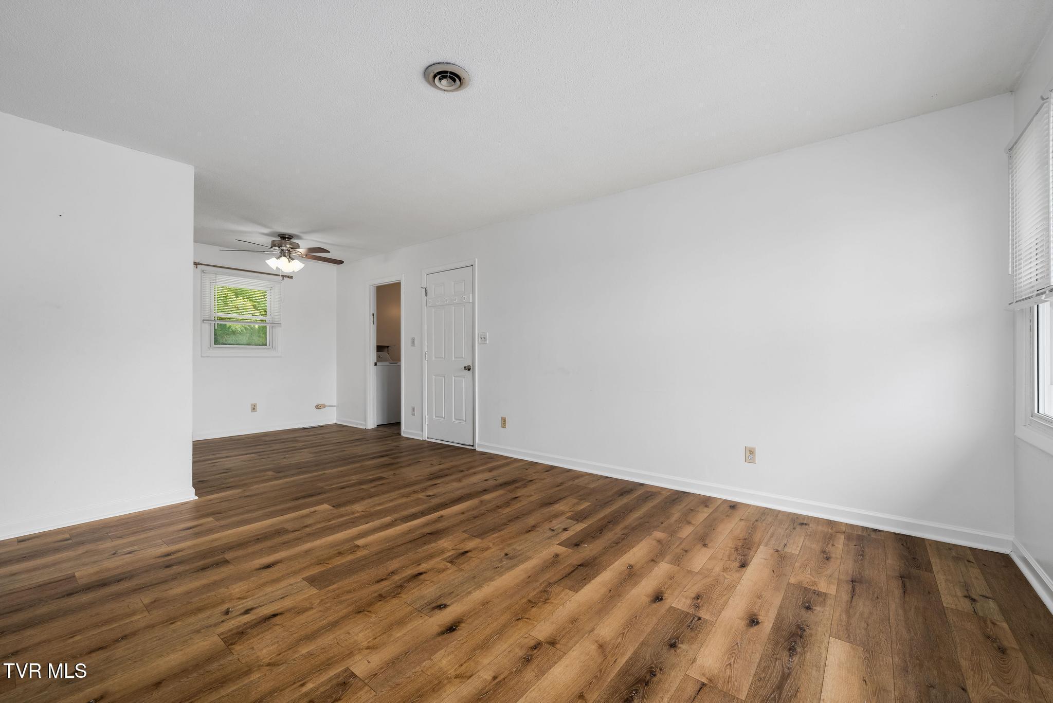 112 Evergreen Road (21 of 44)
