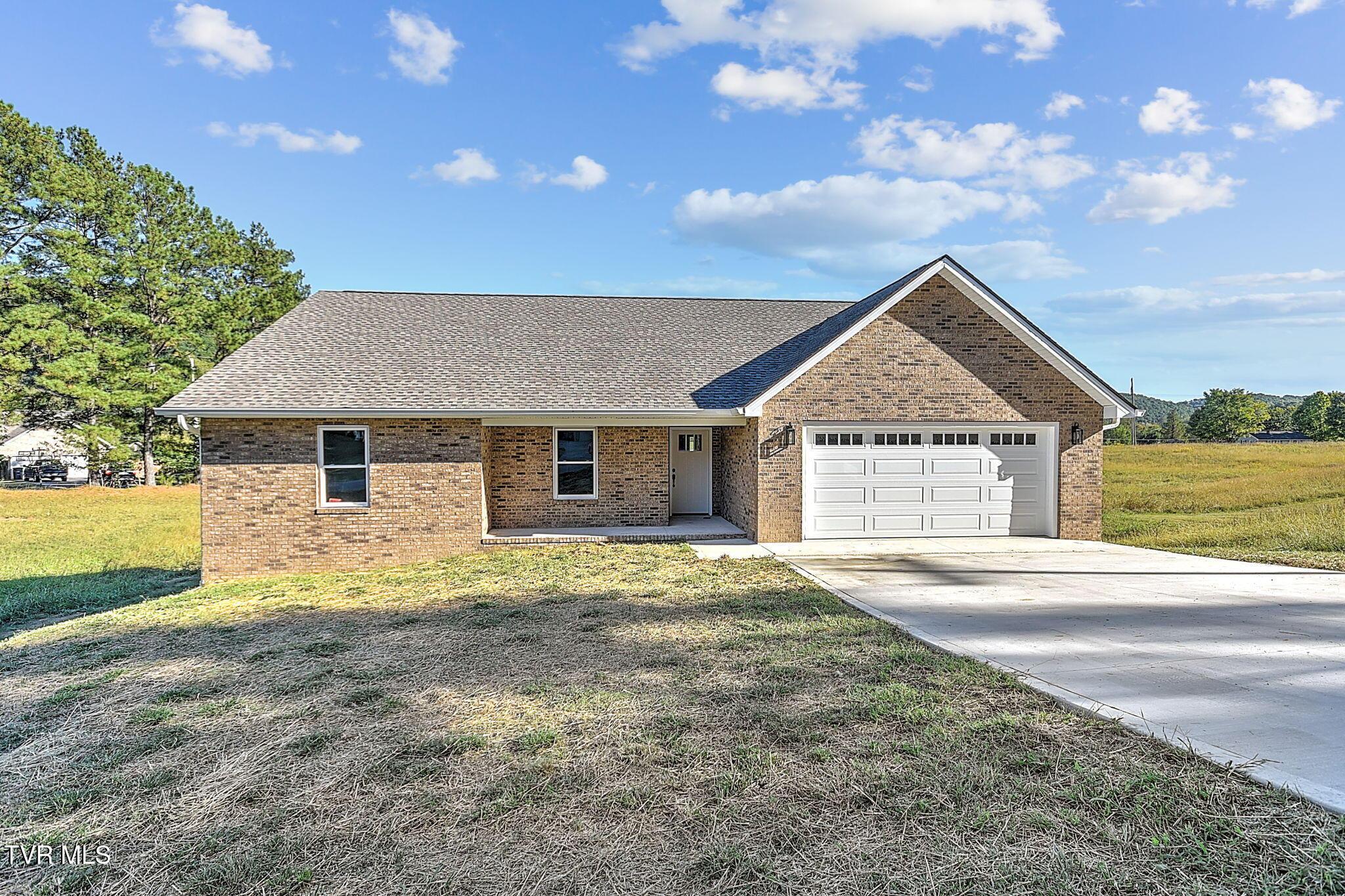 4-web-or-mls-3844 Lake Valley Dr AB-3
