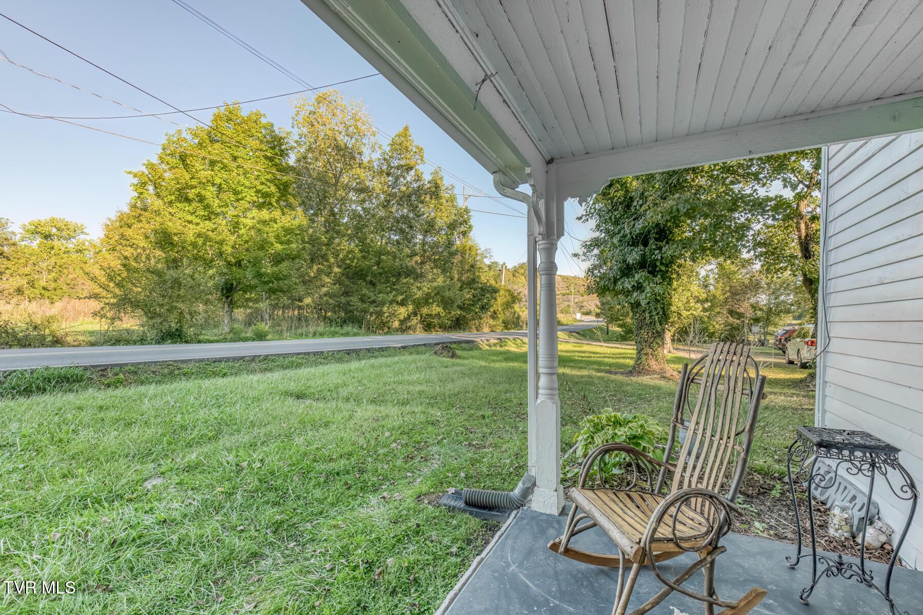 472 Piney Flats Rd-3