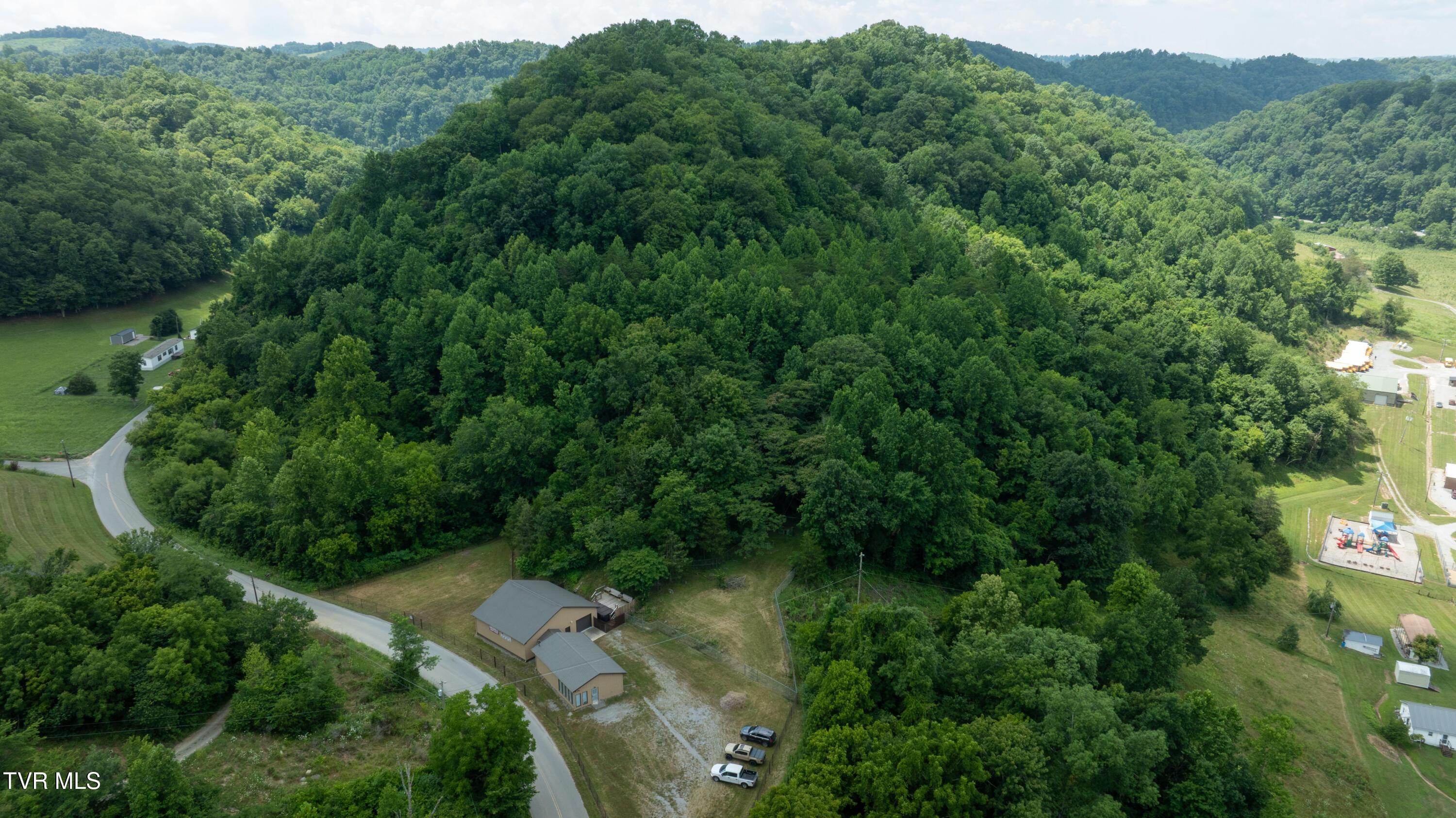 Photo of 15.16 ac land at 496 River Road
