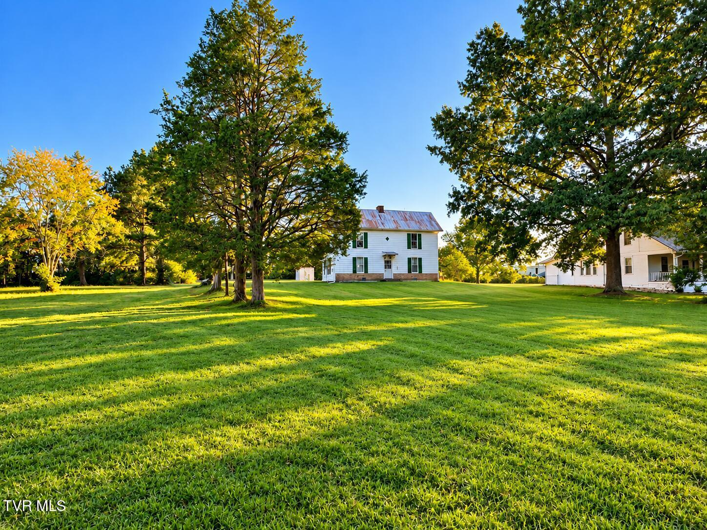 Photo of 3 bed, 1 bath, 1,454 sq ft single family residence at 1053 Baileyton Main Street