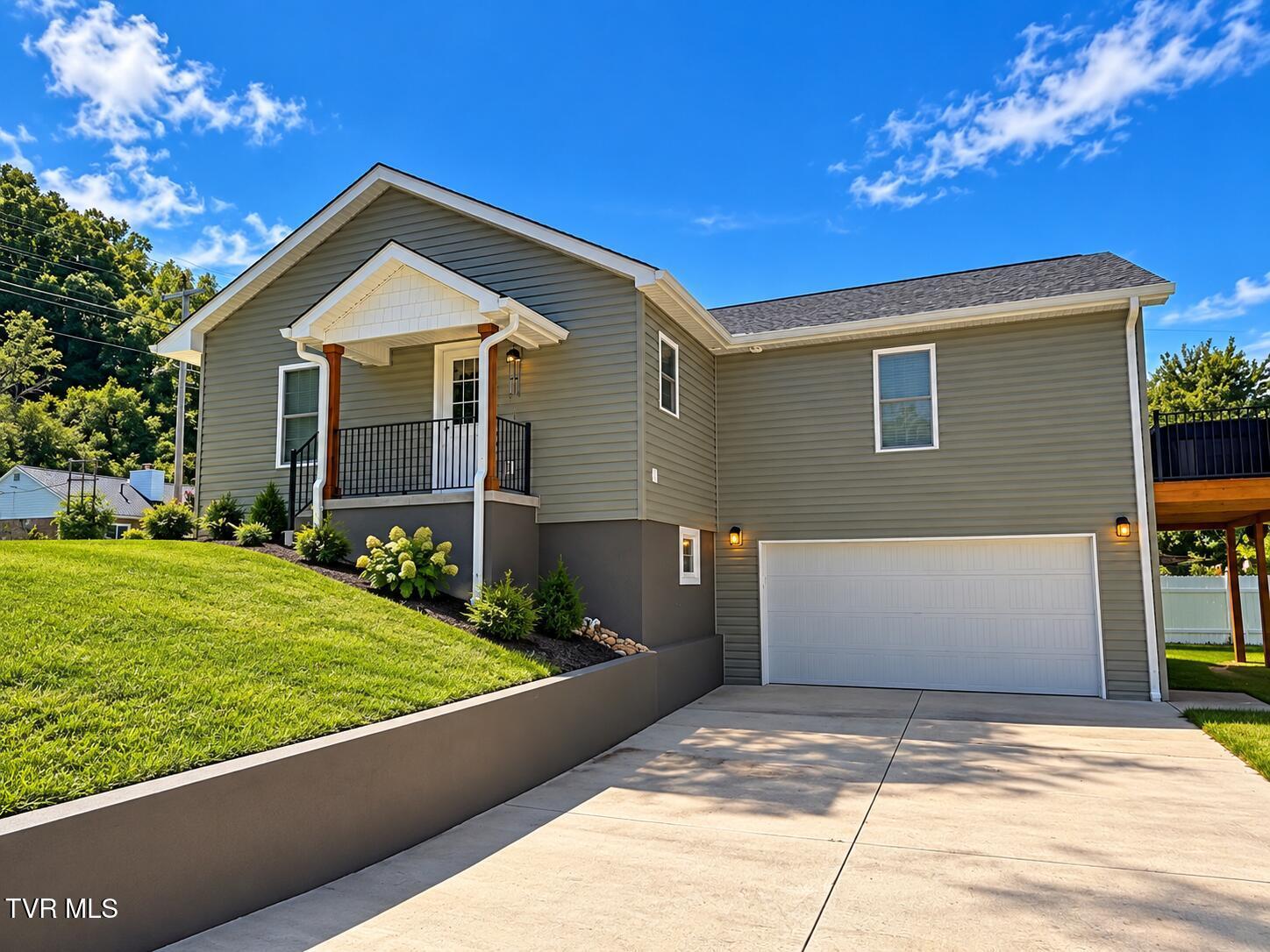 5F7B2BDF-A7A5-4F3A-BD84-7675620274B9