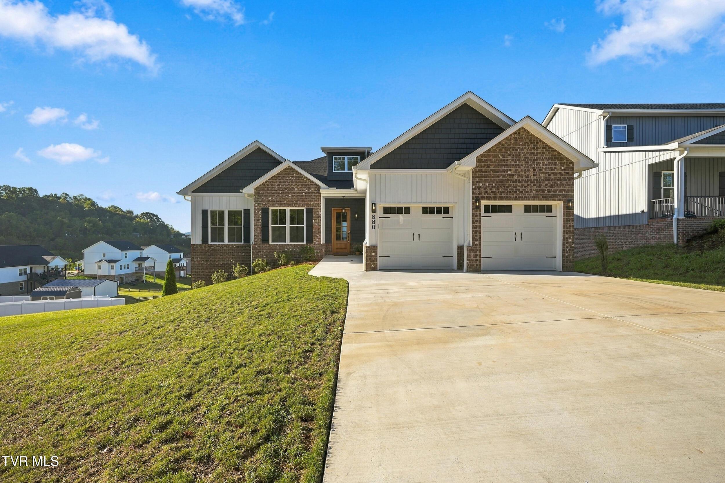 Photo of 4 bed, 3 bath, 3,450 sq ft single family residence at 880 Granby Road