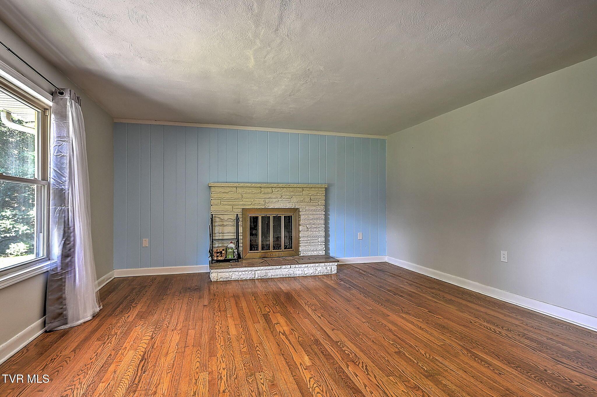 5-web-or-mls-197 Beechwood Rd AH-5