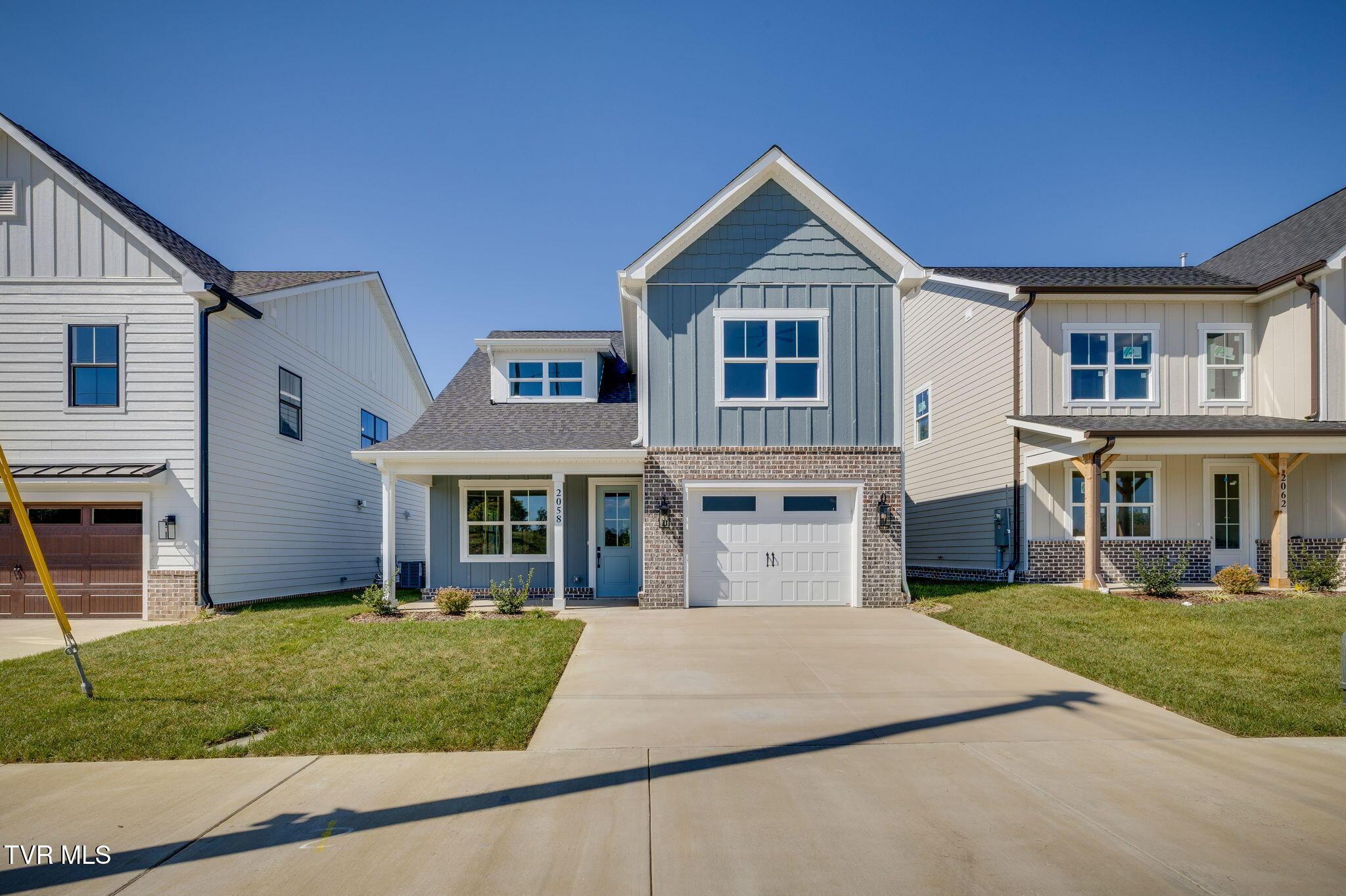 Photo of 4 bed, 3 bath, 1,728 sq ft single family residence at 2058 Brickyard Park Drive