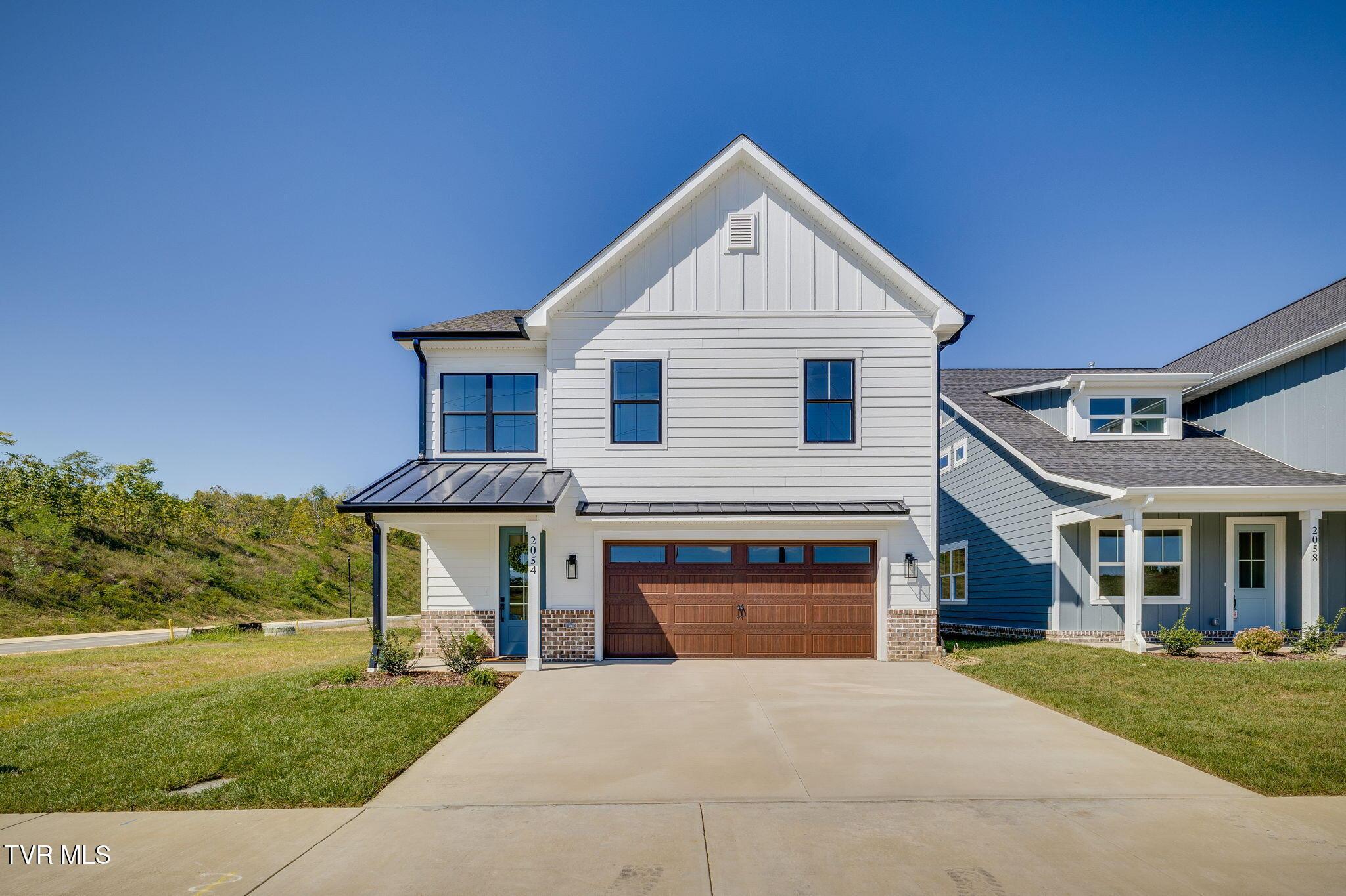 Photo of 4 bed, 3 bath, 1,884 sq ft single family residence at 2054 Brickyard Park Drive