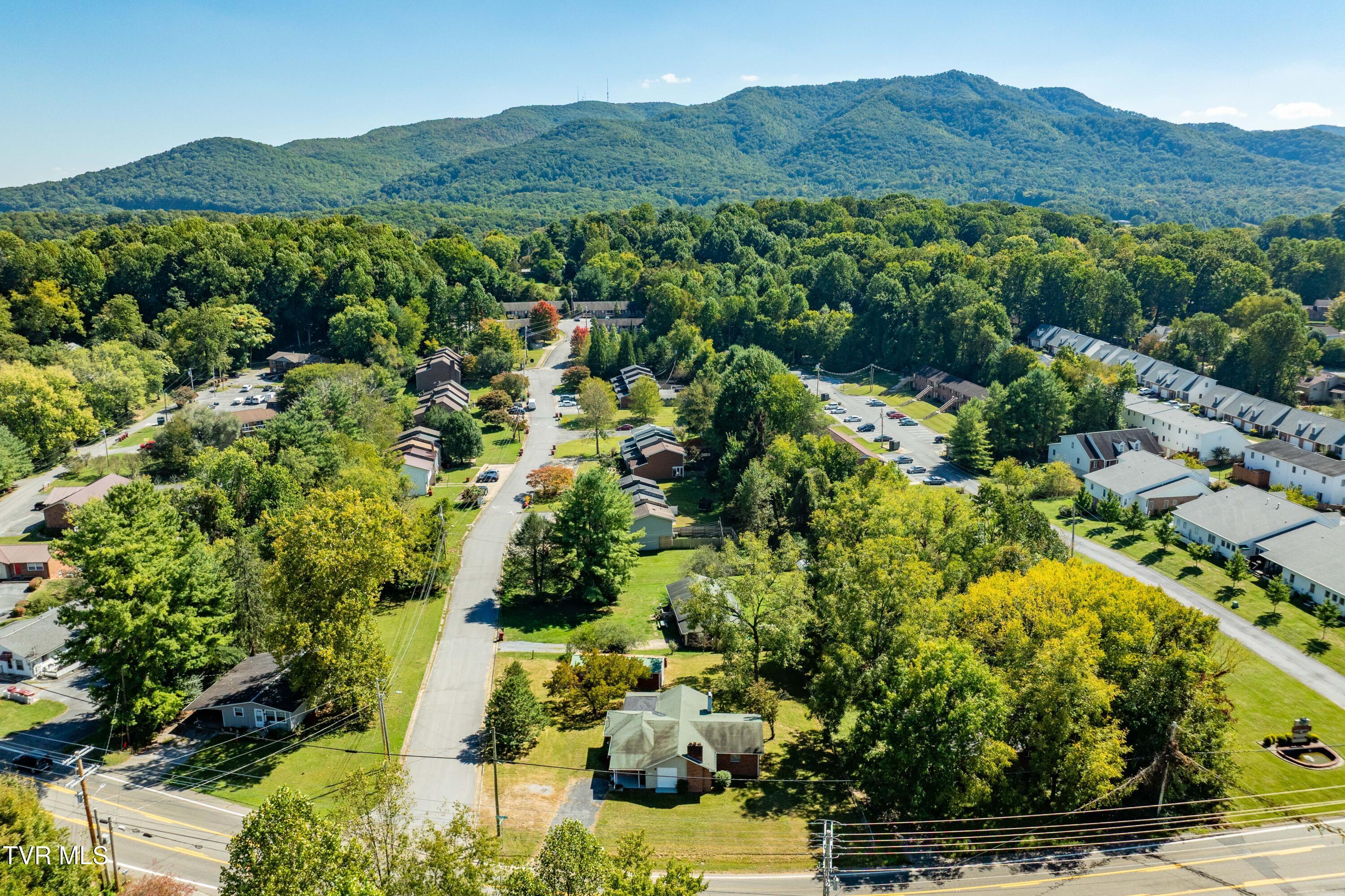 1601 Cherokee Rd (3 of 80)