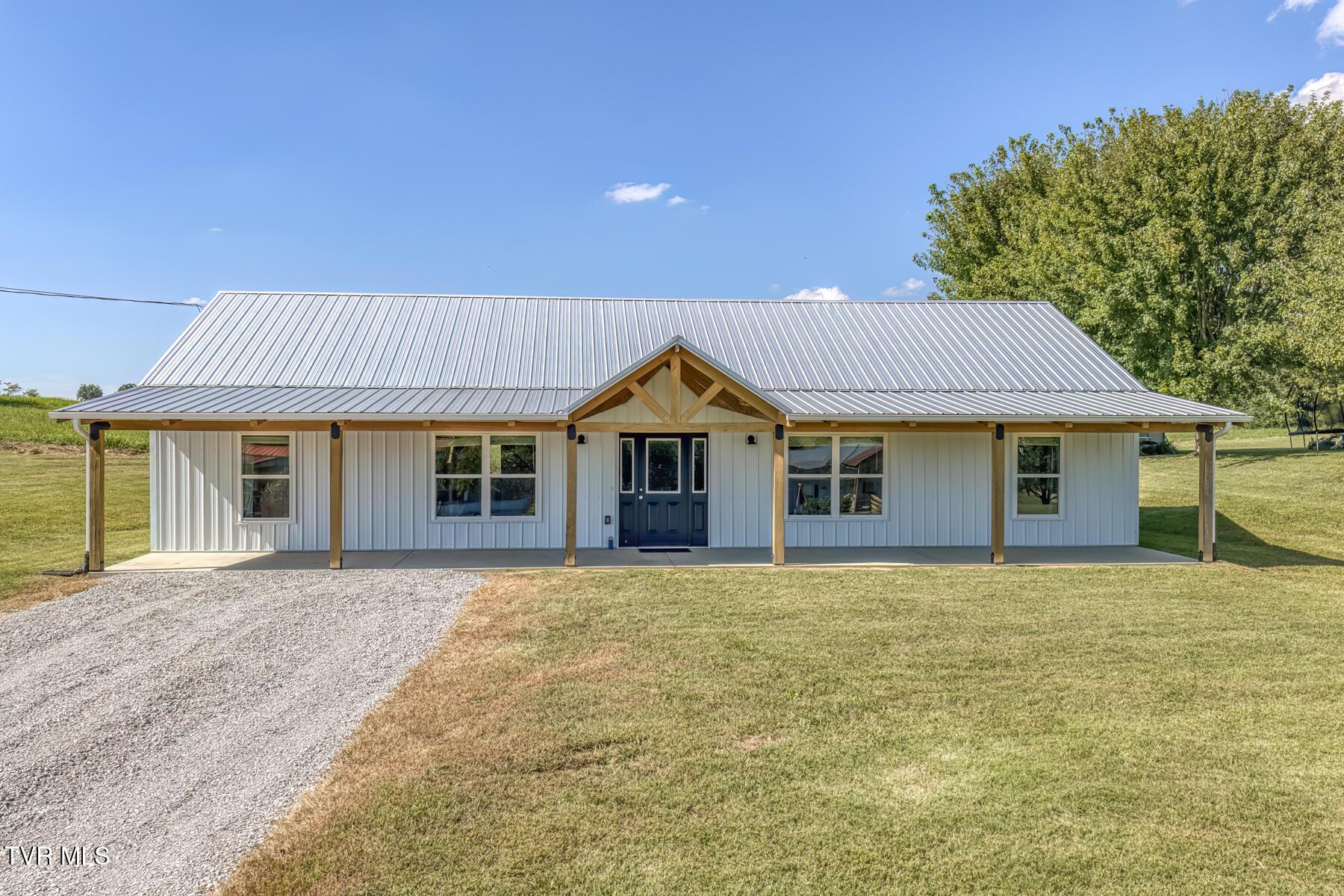 Photo of 3 bed, 2 bath, 1,680 sq ft single family residence at 317 Haskel Milhorn Road