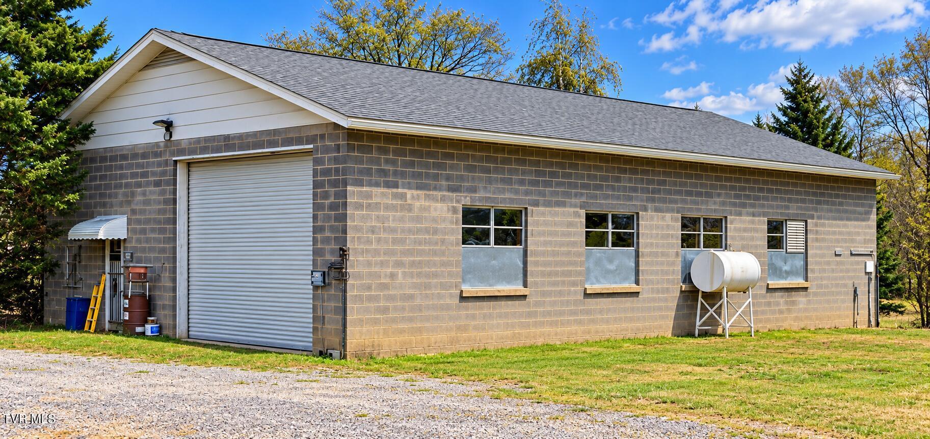 Rural Cinder-Block Workshop in Daylight
