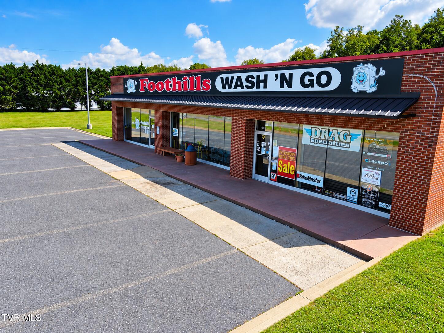 Photo of 3,504 sq ft commercial sale at 861 West Highway 25 70 #1