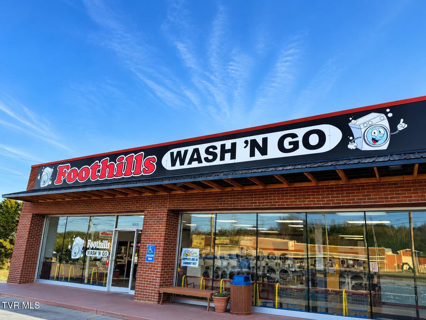 Foothills Wash ’N Go Laundromat