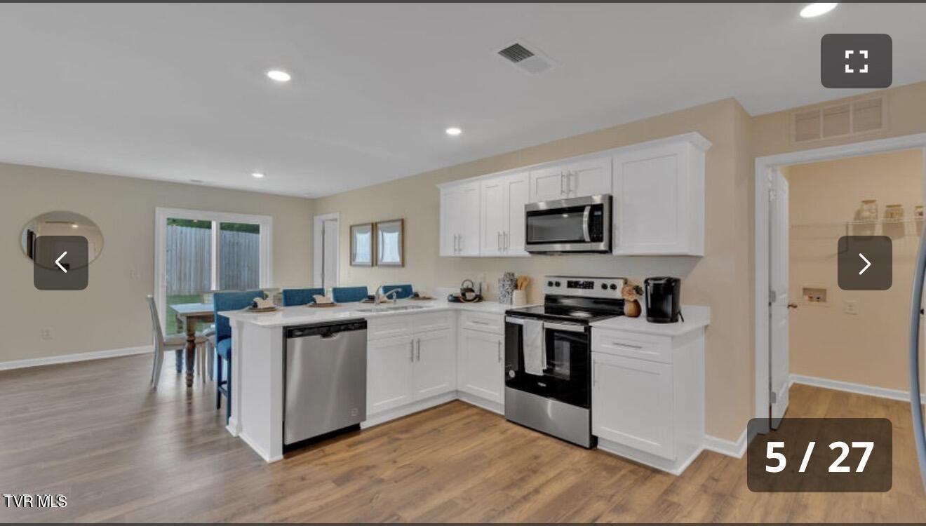 3 bed, 2 bath, 1,343 sq ft residential lease at 202 Wisteria Drive