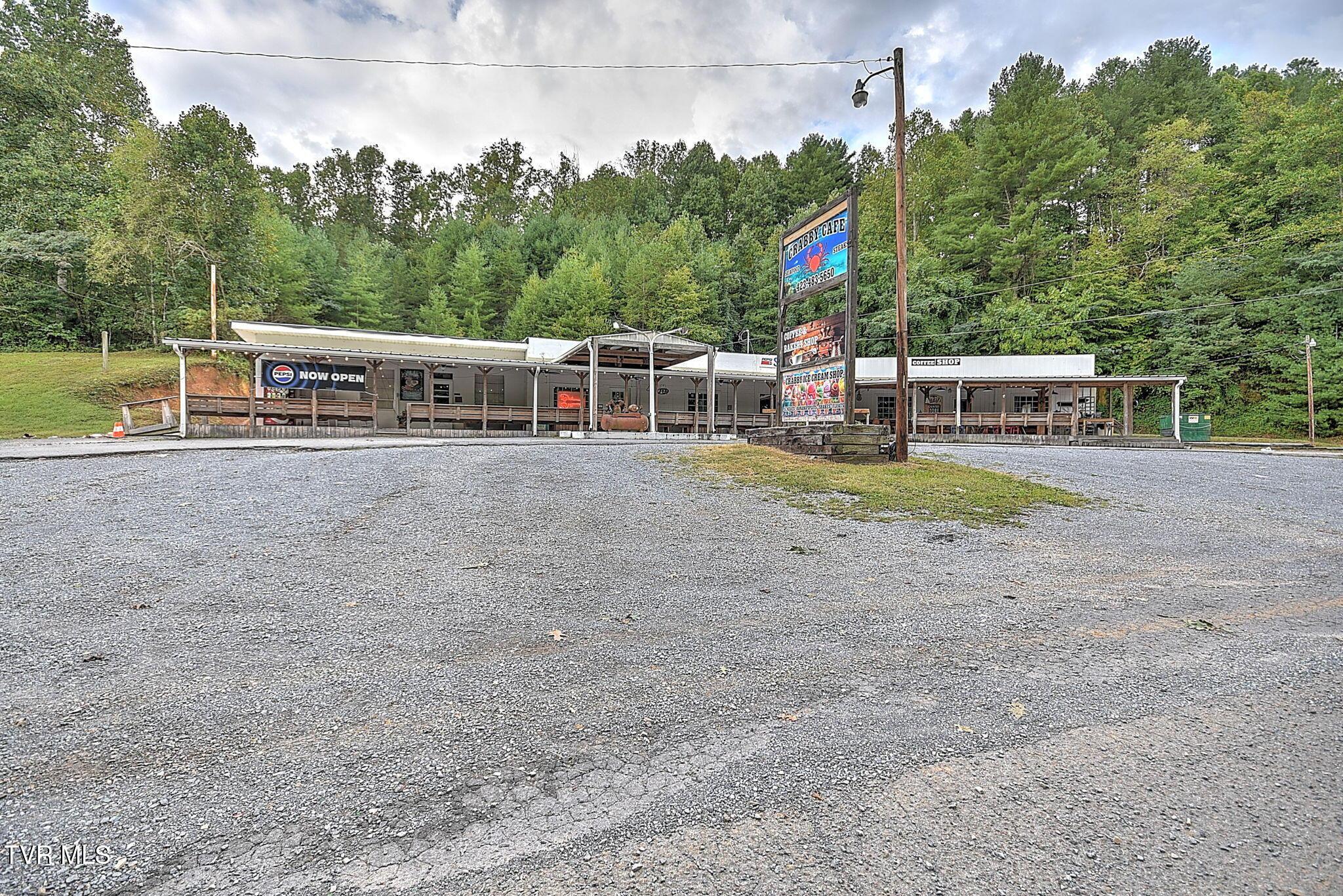 Photo of 2,300 sq ft, 0.95 ac commercial sale at 3266 Highway 321