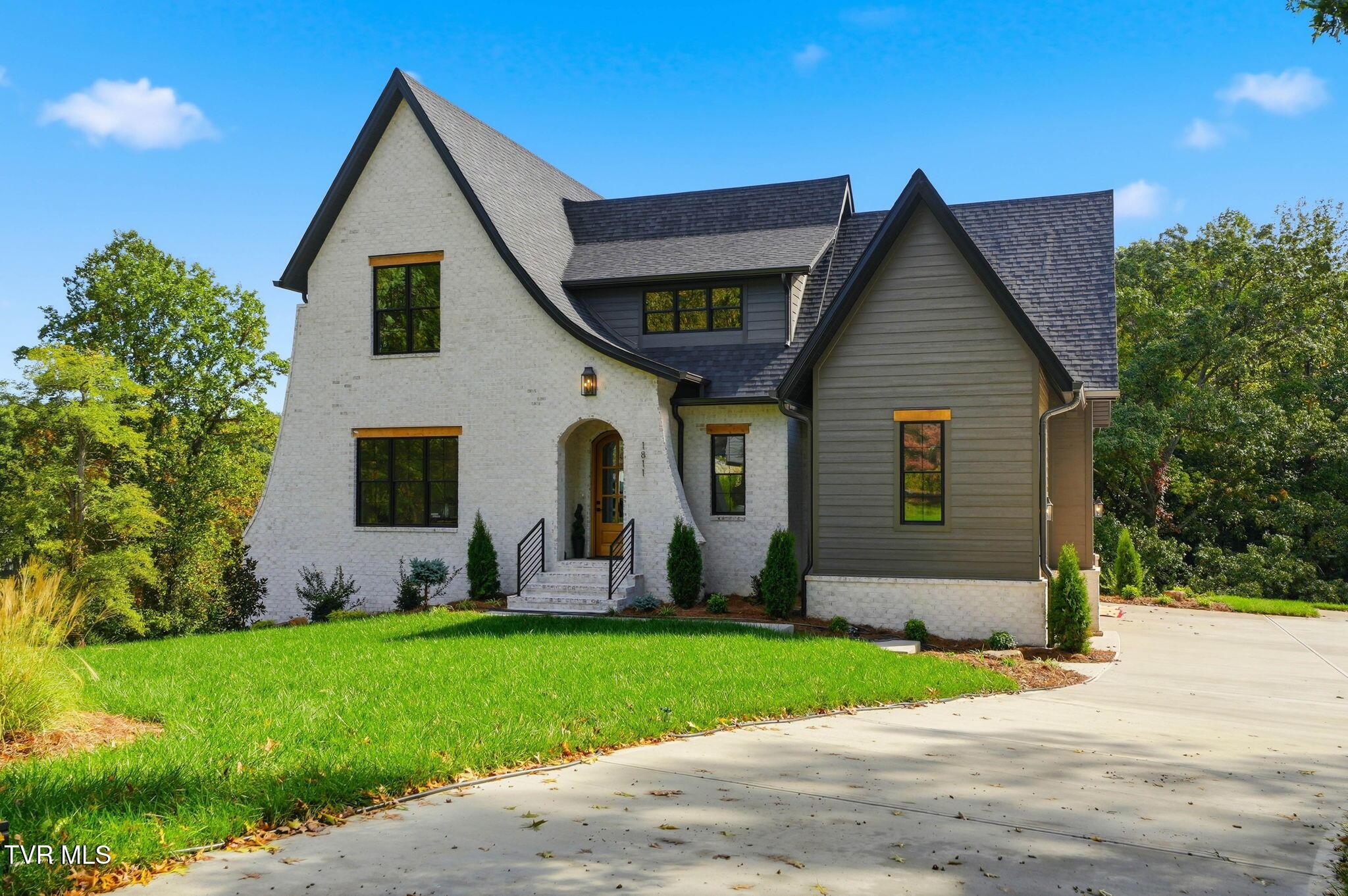 Photo of 5 bed, 3 bath, 3,877 sq ft single family residence at 1811 Millbrook Drive
