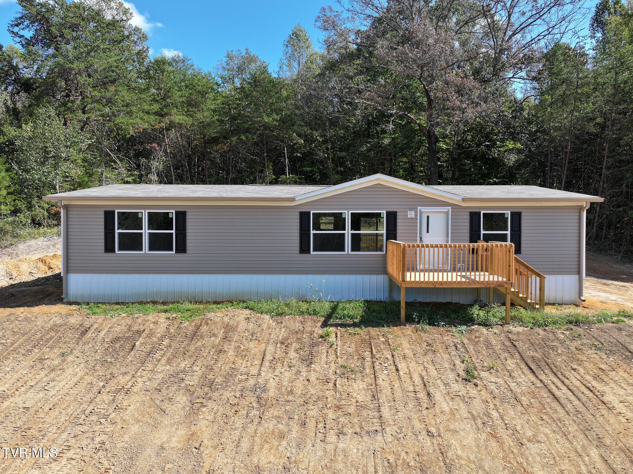 Photo of 3 bed, 2 bath, 1,540 sq ft single family residence at 6350 Baileyton Road
