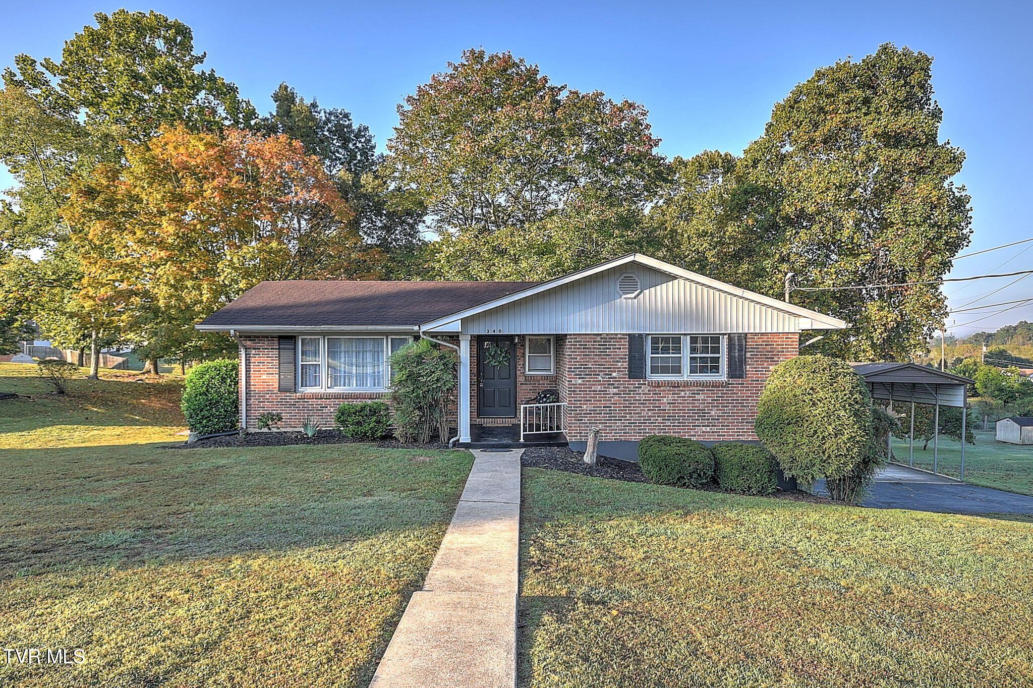 Photo of 3 bed, 2 bath, 1,464 sq ft single family residence at 340 Springfield Drive