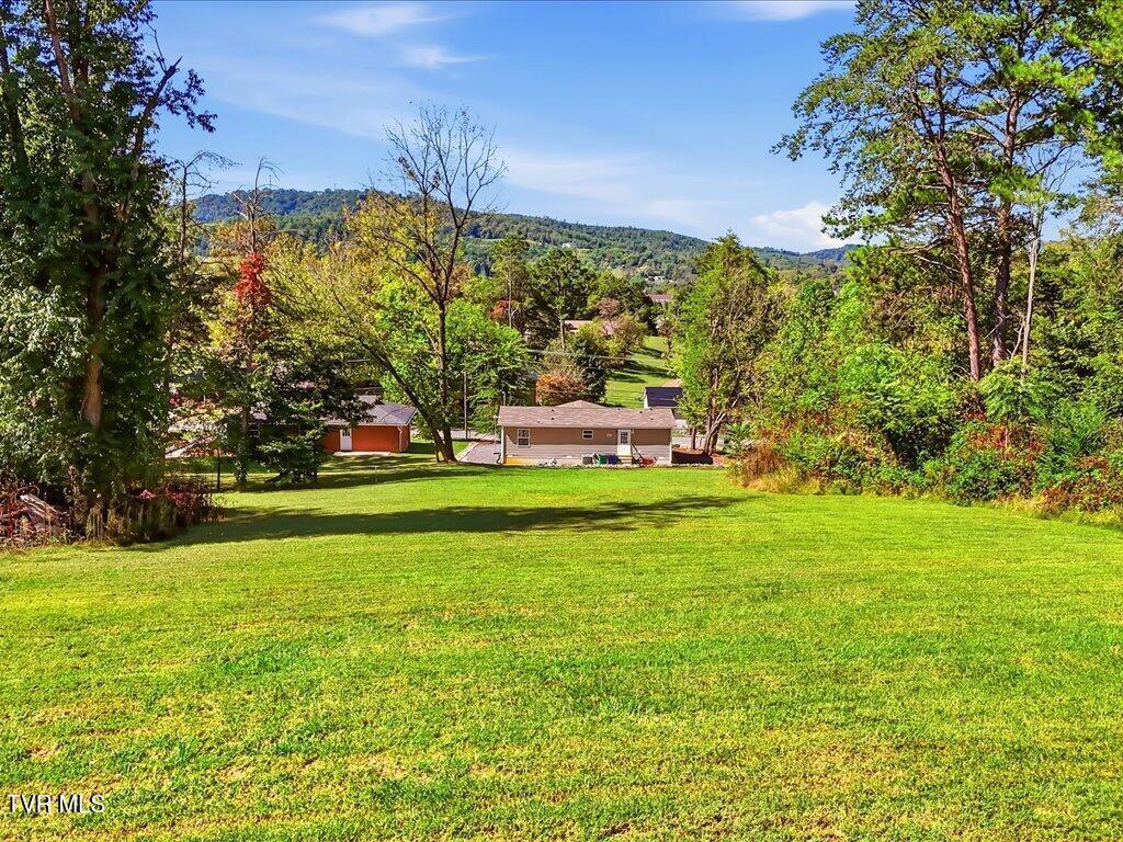 538 Callaway Dr - 3