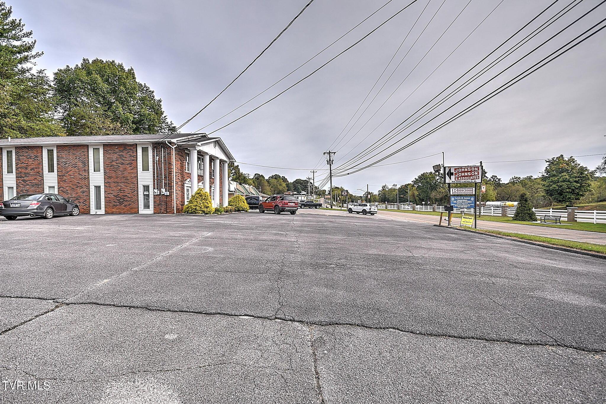 124 w main 15