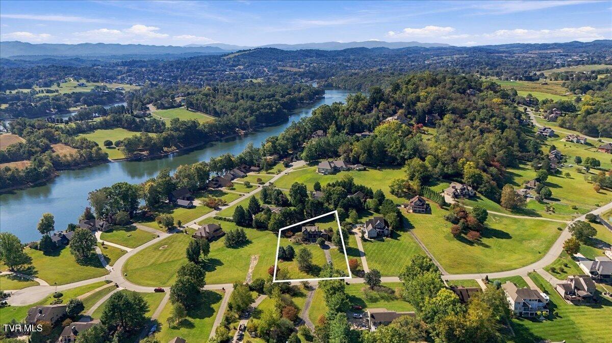 217 Lake Meadows Drive