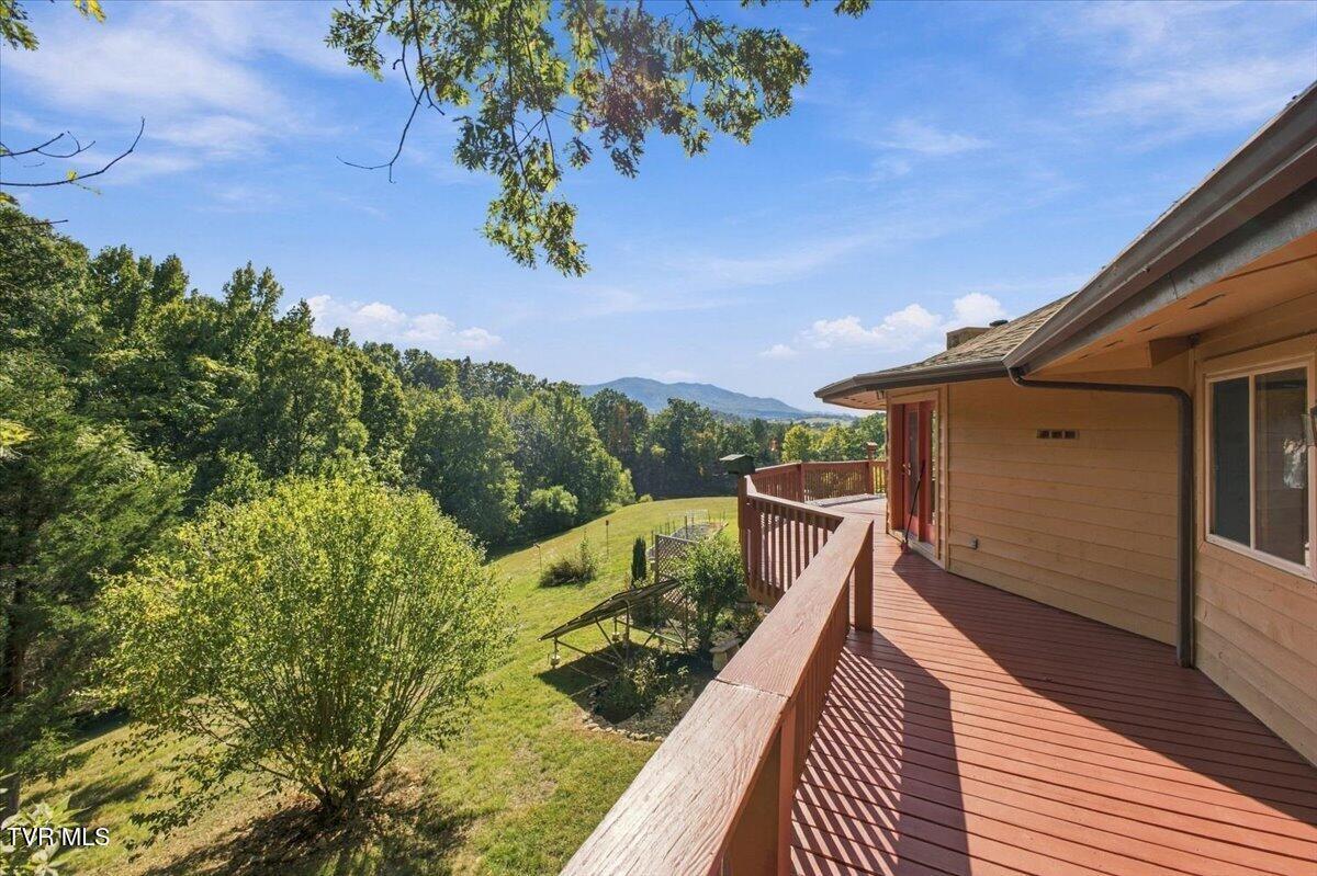 Wrap Around Deck