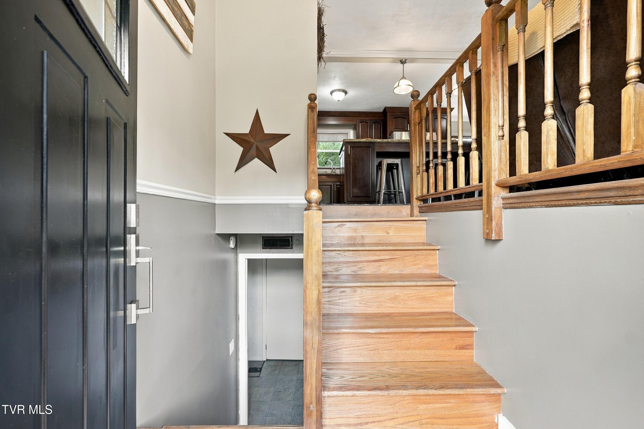 5_205 bernard ave-5