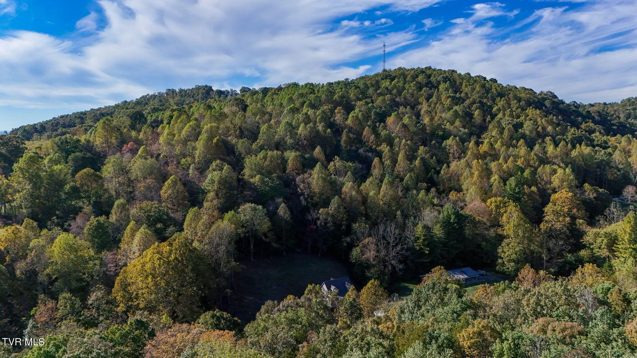 Photo of 3 bed, 1 bath, 1,600 sq ft single family residence at 181 Cold Springs Road