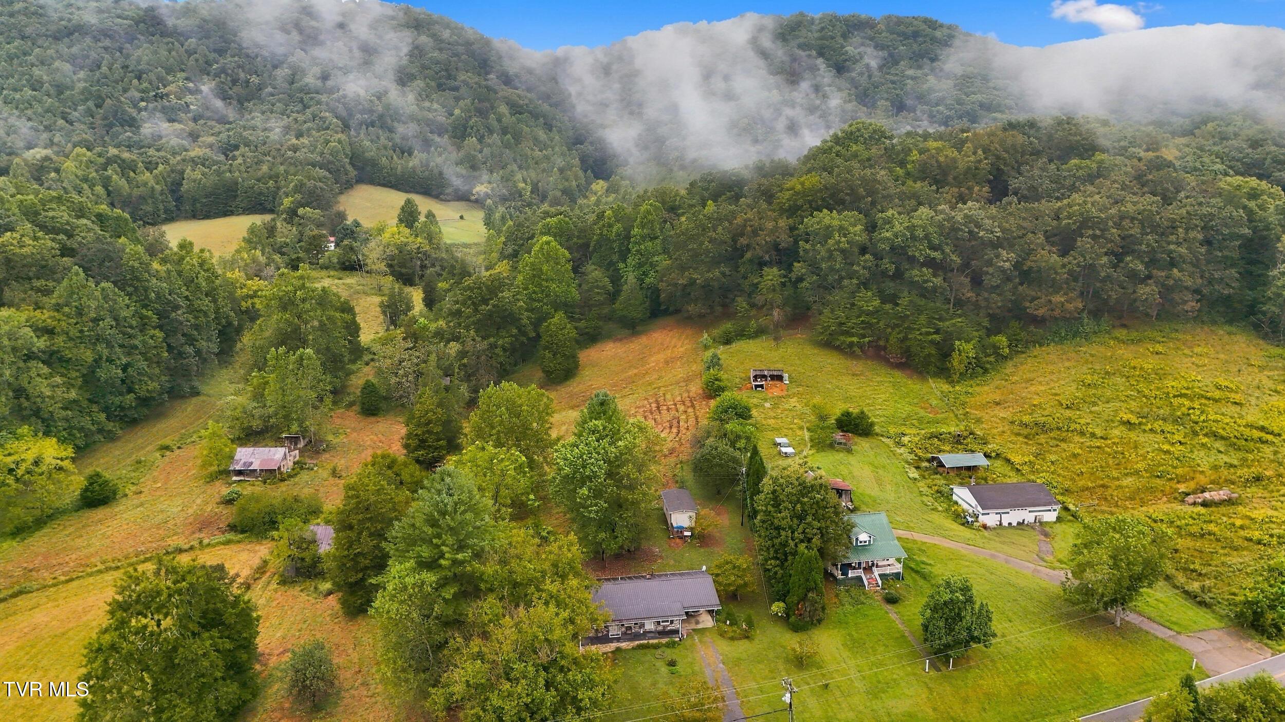 Photo of 3 bed, 1 bath, 1,040 sq ft single family residence at 3222 Goshen Valley Road