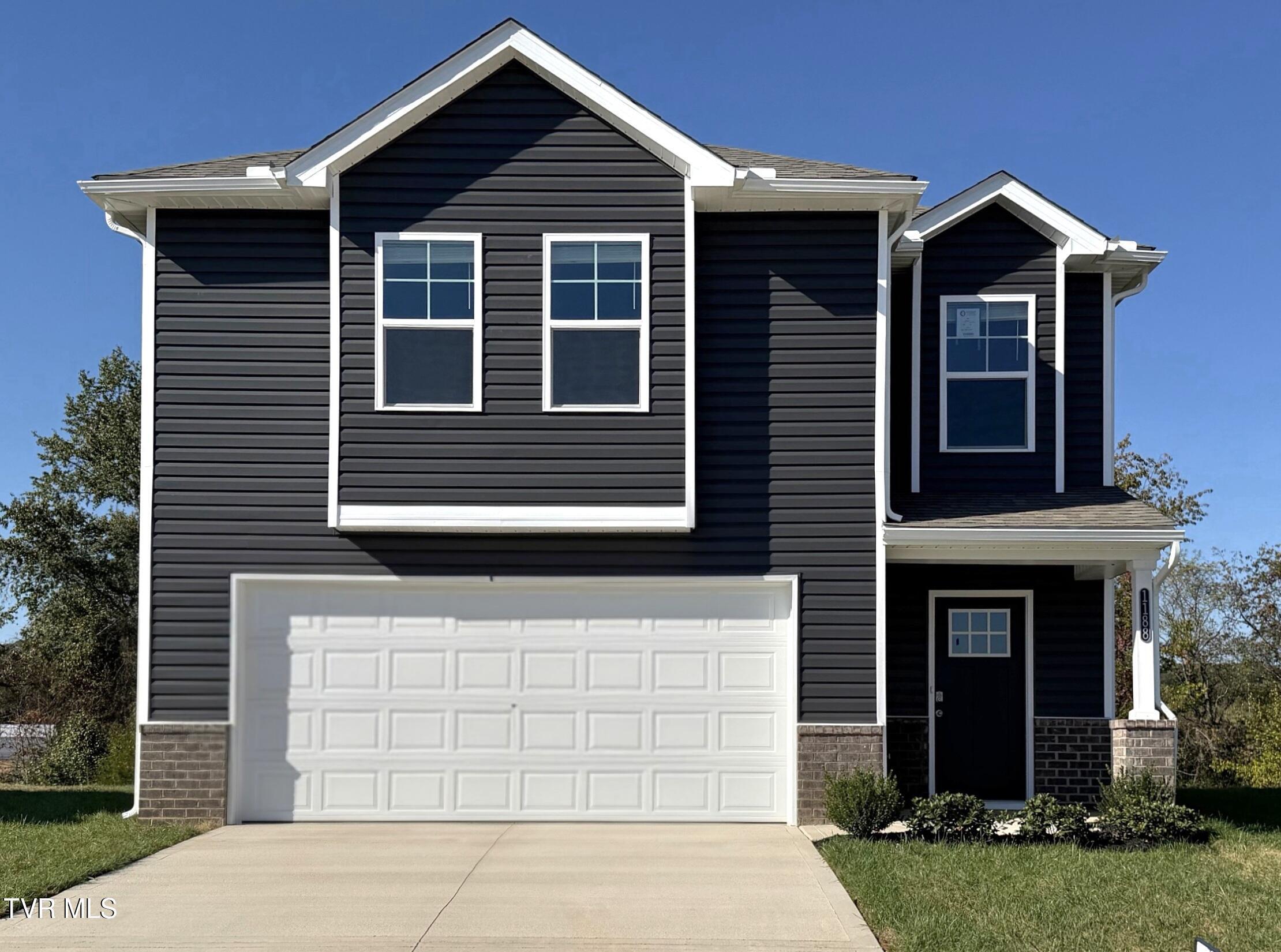 Photo of 3 bed, 3 bath, 1,634 sq ft single family residence at 1188 Aspen Terrace