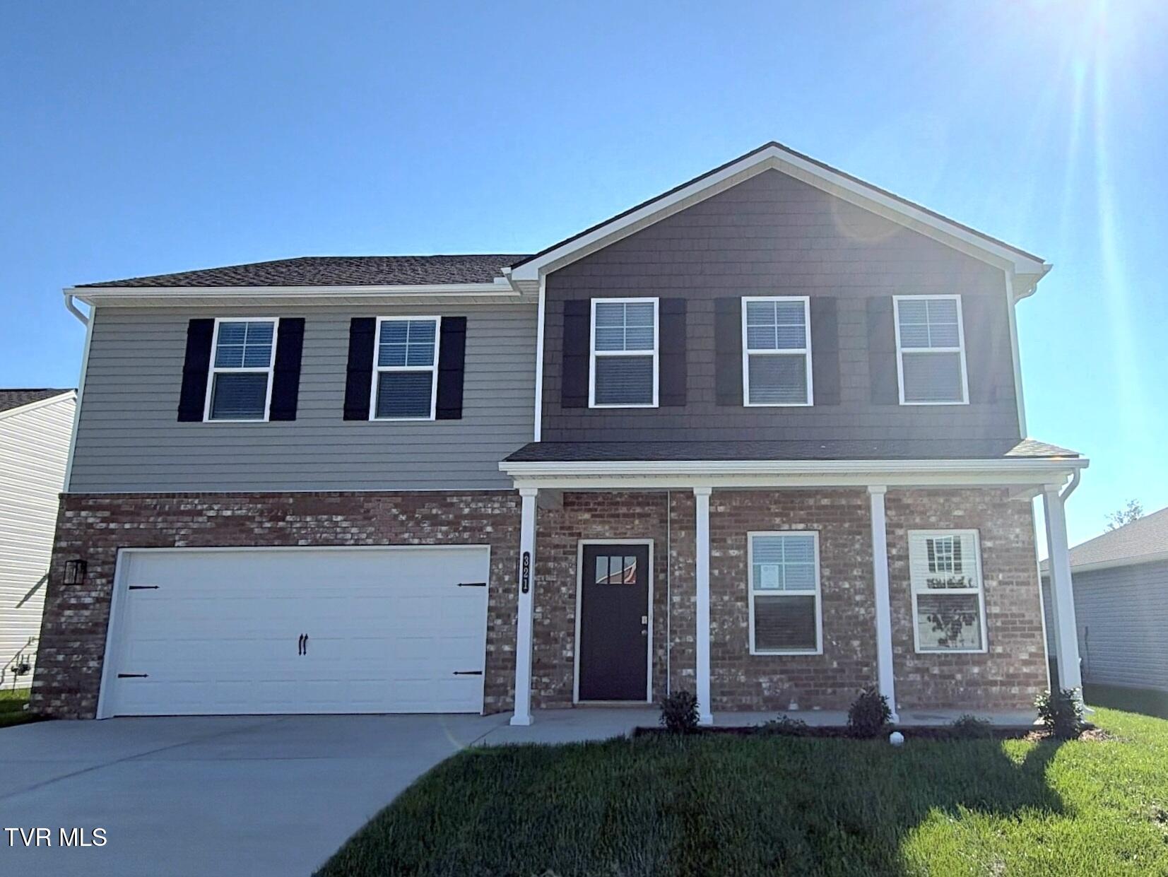 Photo of 4 bed, 4 bath, 3,122 sq ft single family residence at 321 Chimney View Loop