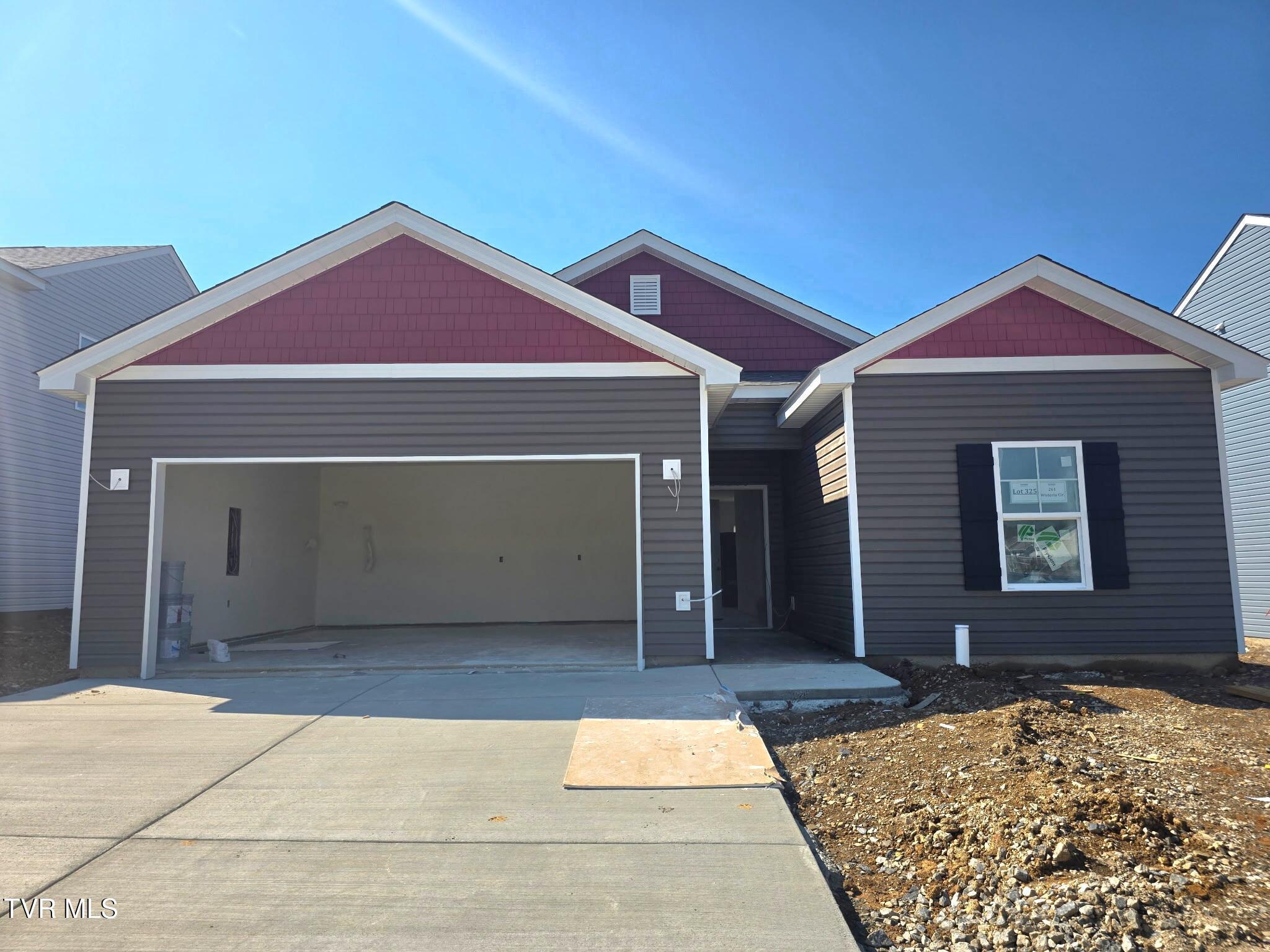 Photo of 3 bed, 2 bath, 1,343 sq ft single family residence at 261 Wisteria Drive