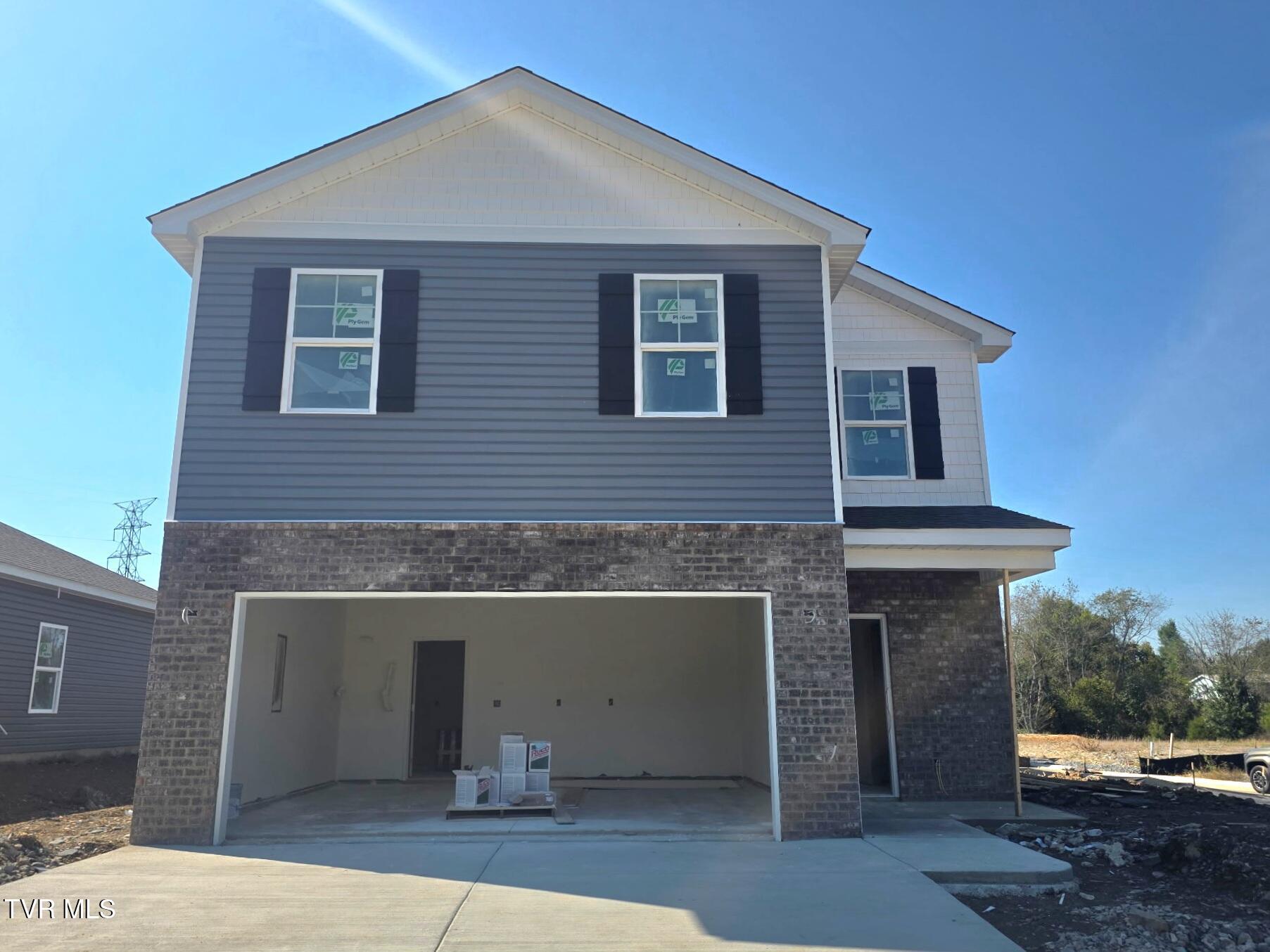 Photo of 3 bed, 3 bath, 1,414 sq ft single family residence at 269 Wisteria Drive