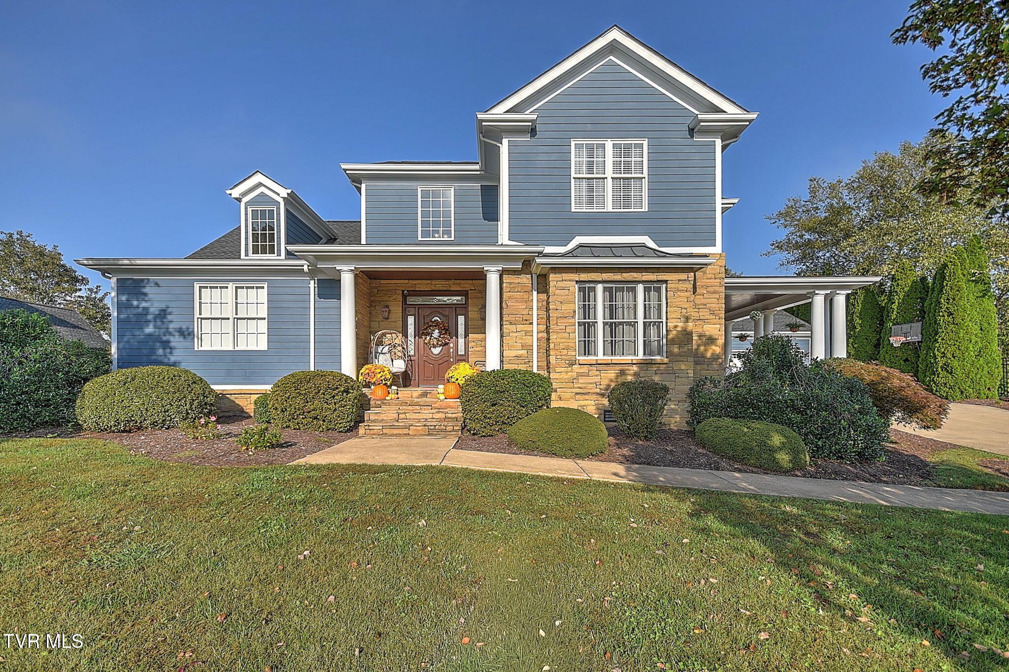 Photo of 4 bed, 4 bath, 3,567 sq ft single family residence at 149 Grande Harbor Way