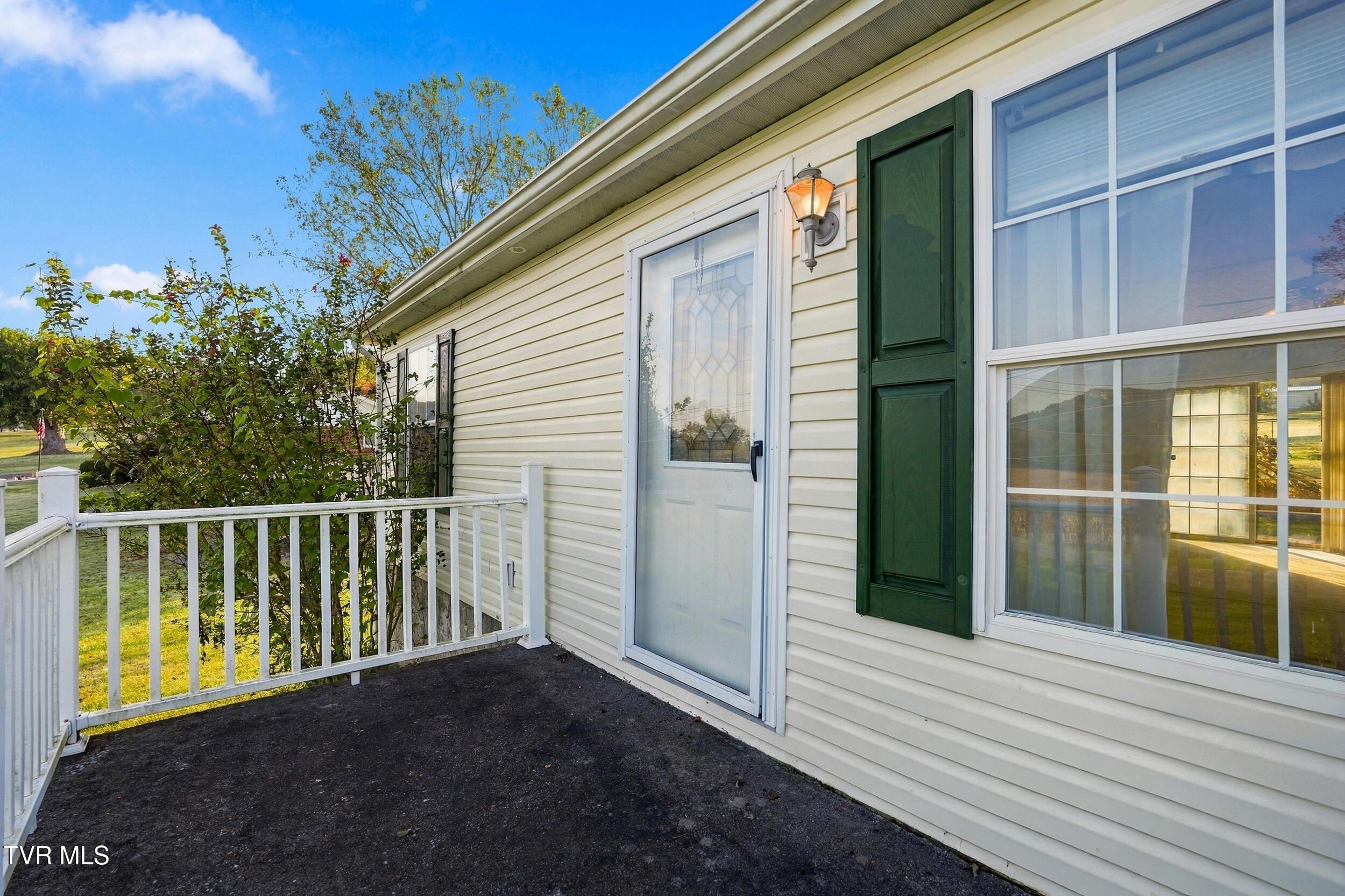 5_644 caney creek rd-09