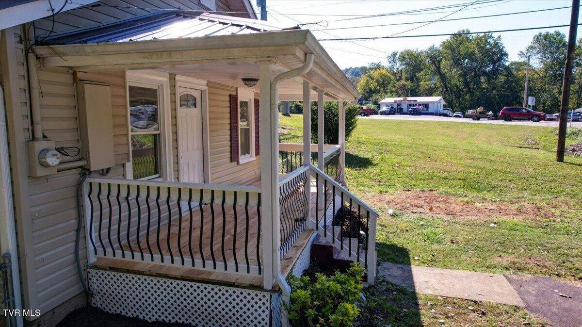 34-1529_Riverview_Drive-19