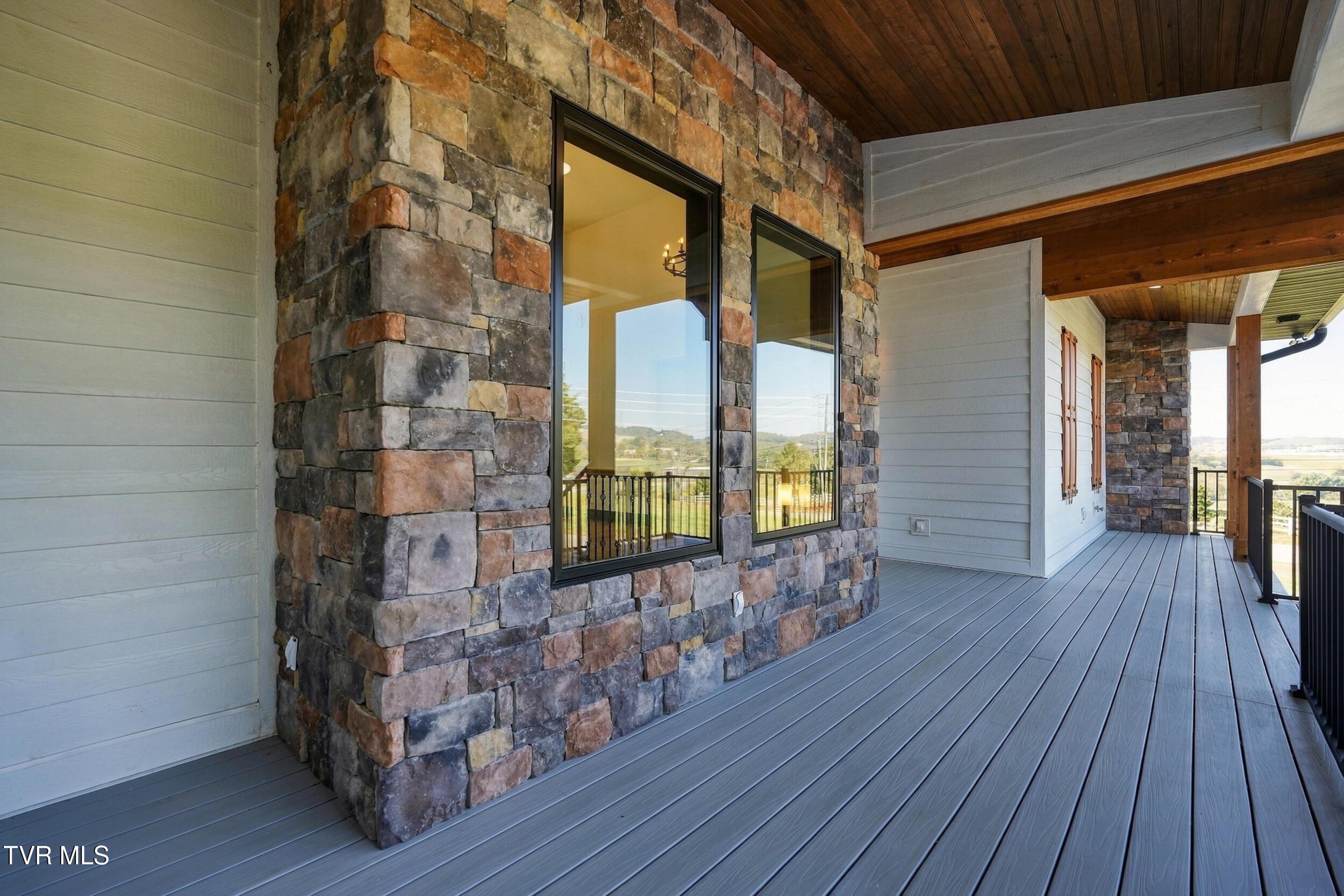 5_1257 hawley rd-04