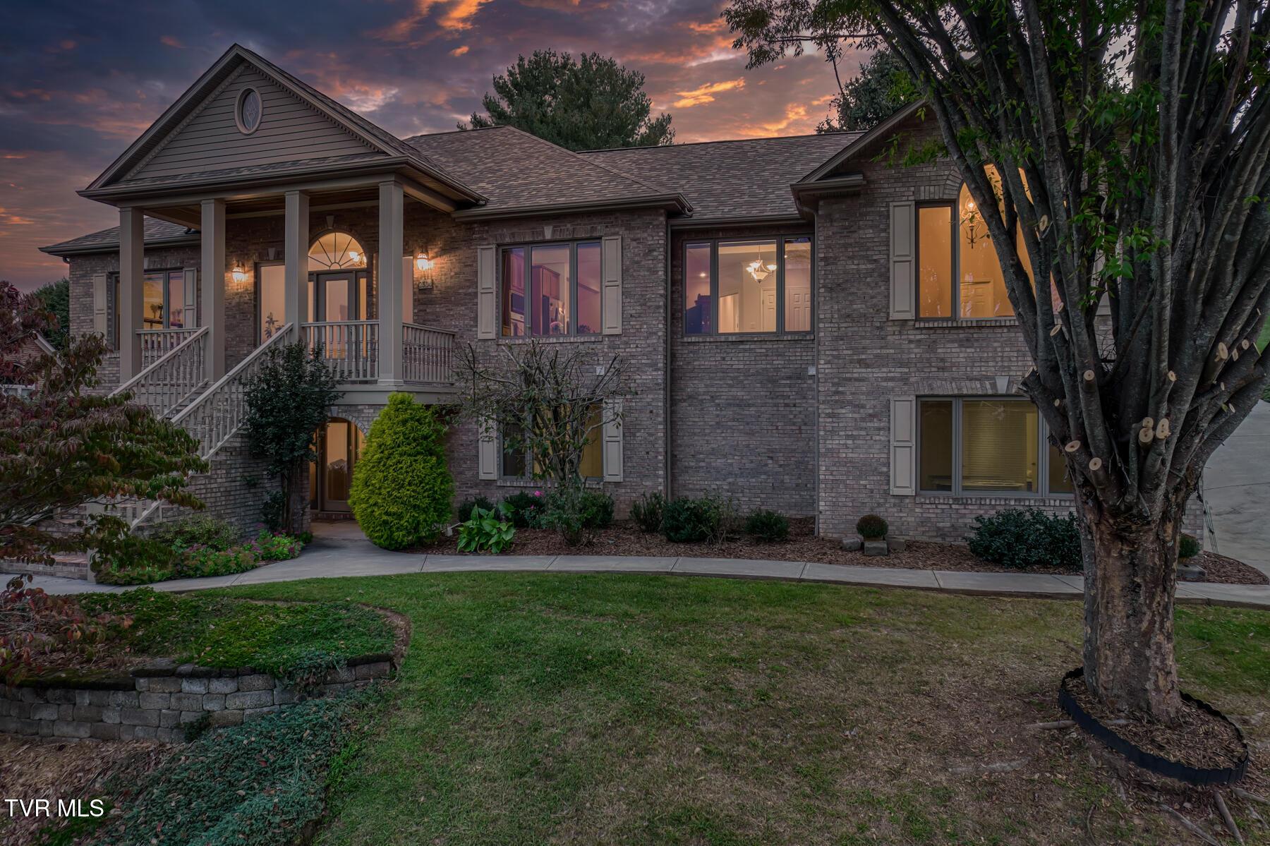2304 Granite Dr-2