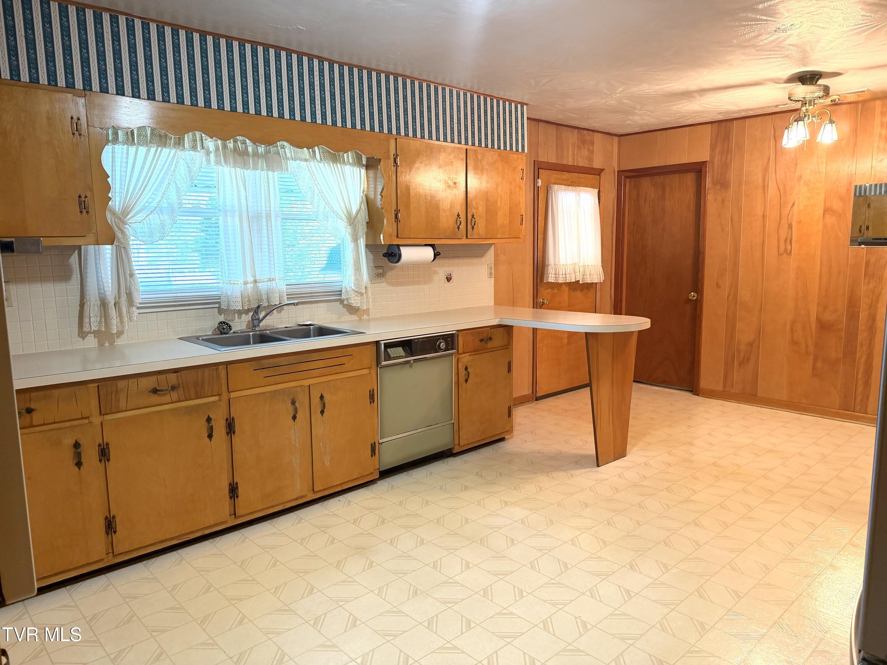 Kitchen - -