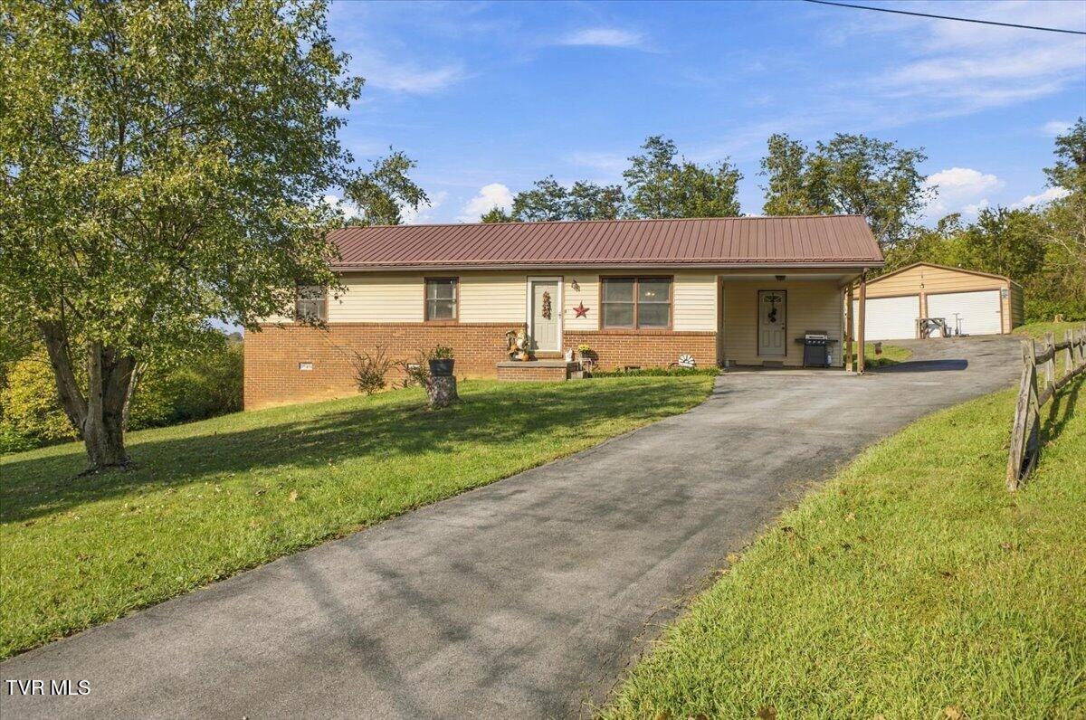 Photo of 3 bed, 1 bath, 1,300 sq ft single family residence at 1014 Borowood Court