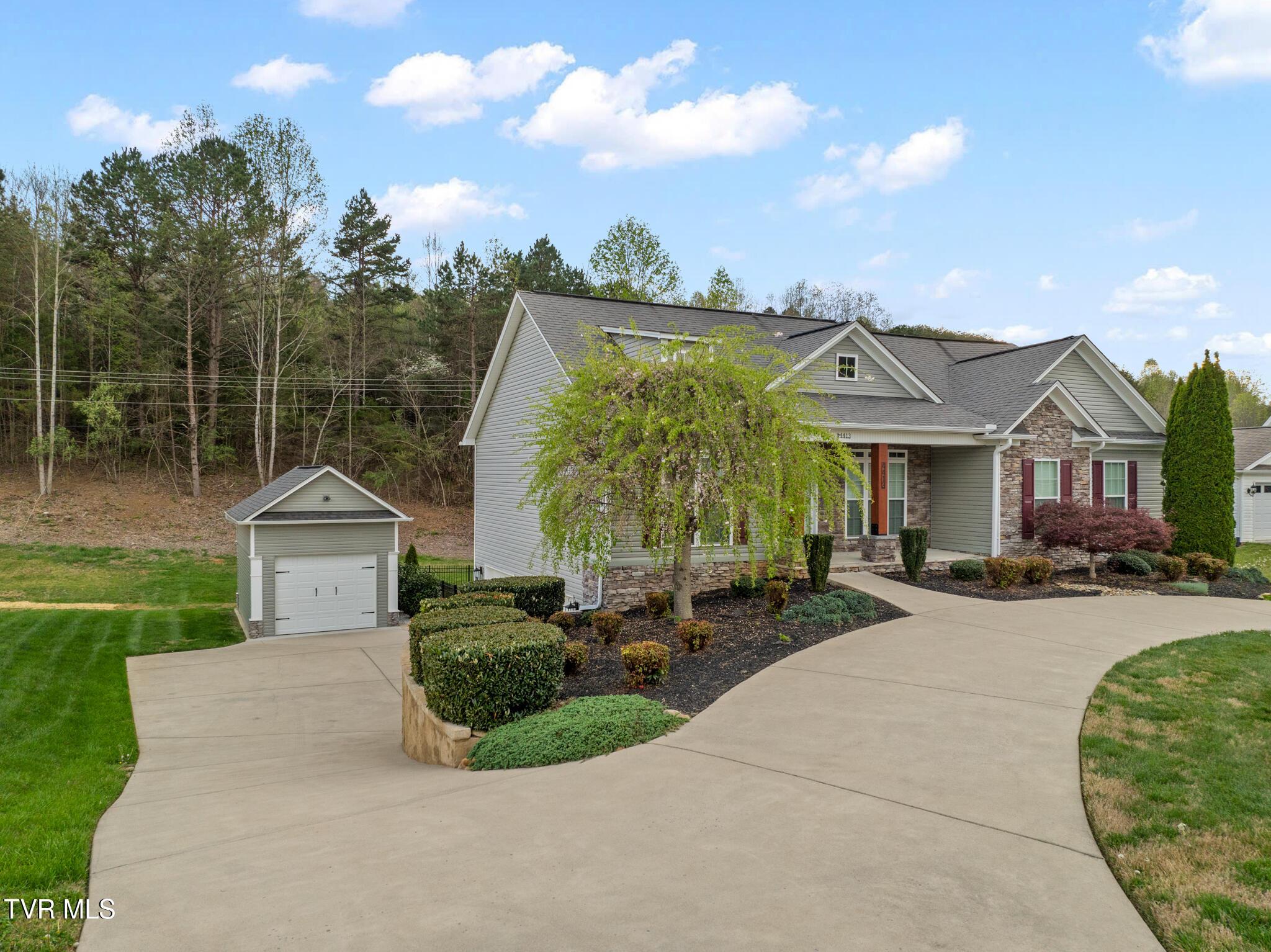 4413 Old Colony-2